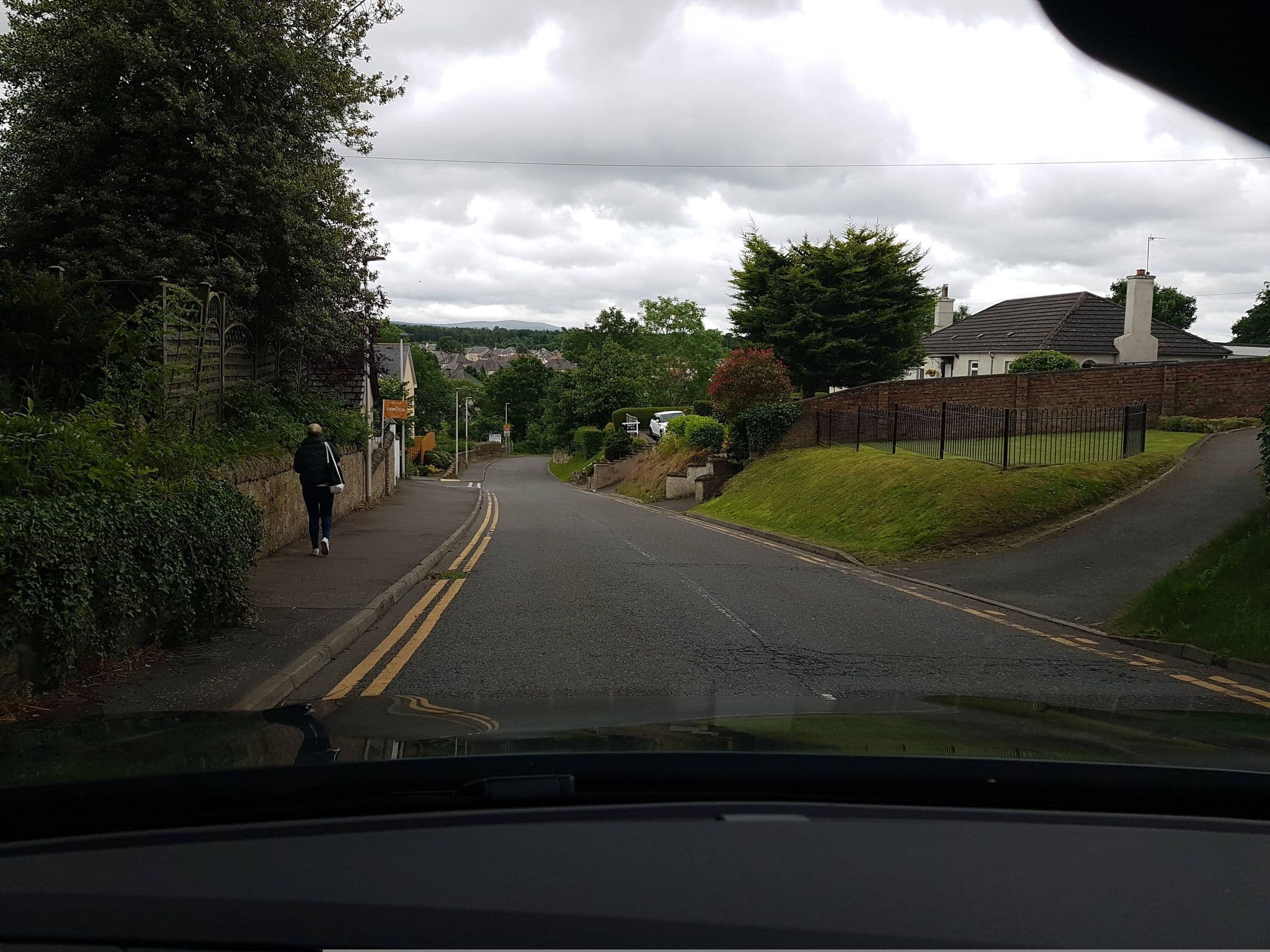 Street view near The Pink Lodge, Gorebridge — © toho (CC BY-SA · Mapillary)