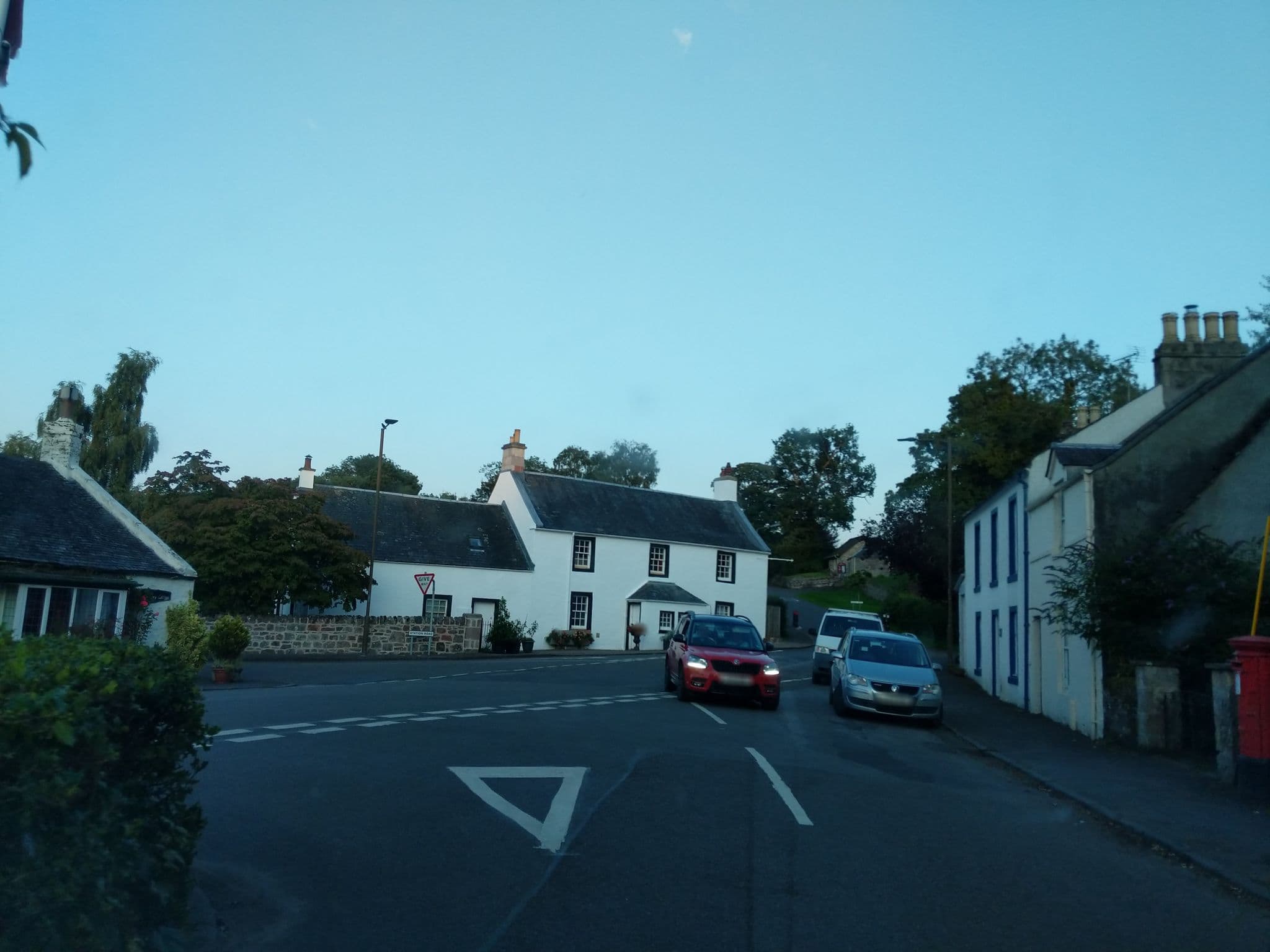 Street view near Dasherhead Farmhouse Bed & Breakfast, Kippen — © ccbb7766 (CC BY-SA · Mapillary)