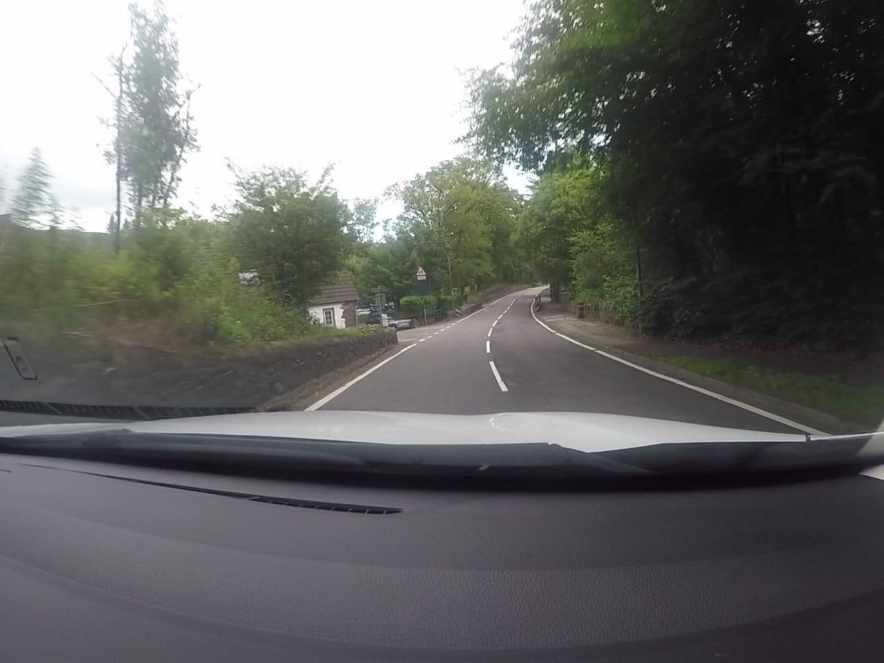 Street view near Lomondbank House, Garelochhead — © kevans (CC BY-SA · Mapillary)