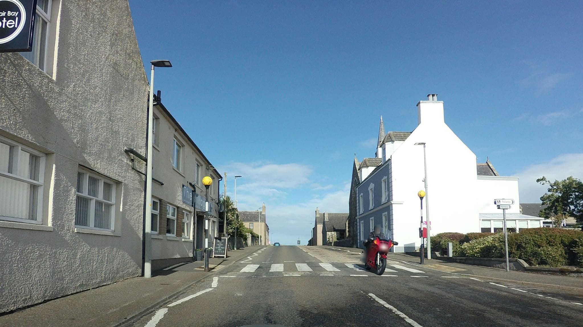 Street view near Sinclair Bay Hotel Keiss Wick, Wick — © hobgoblin (CC BY-SA · Mapillary)