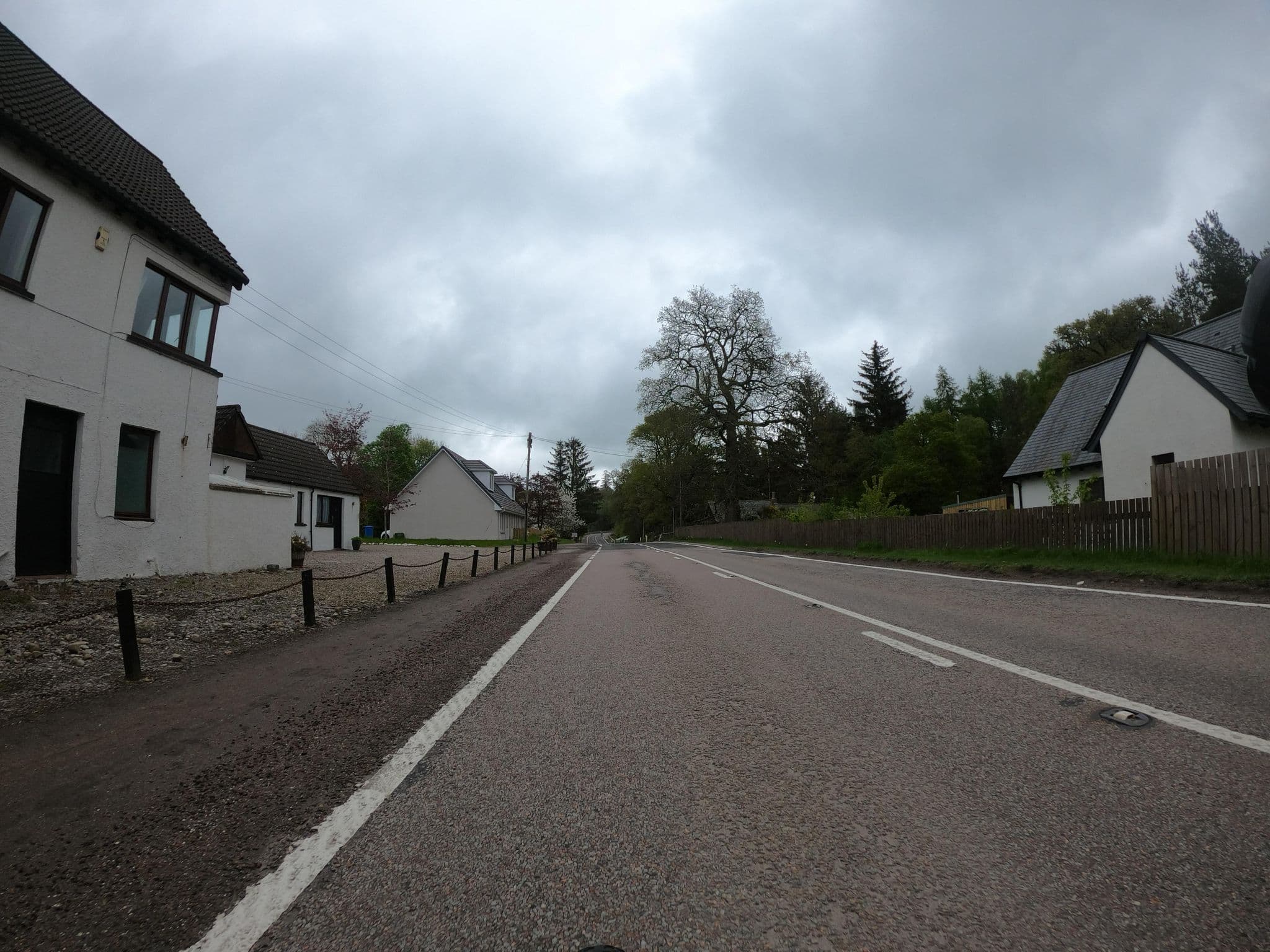 Street view near Loch Achilty Guesthouse, Strathpeffer — © plexi32 (CC BY-SA · Mapillary)