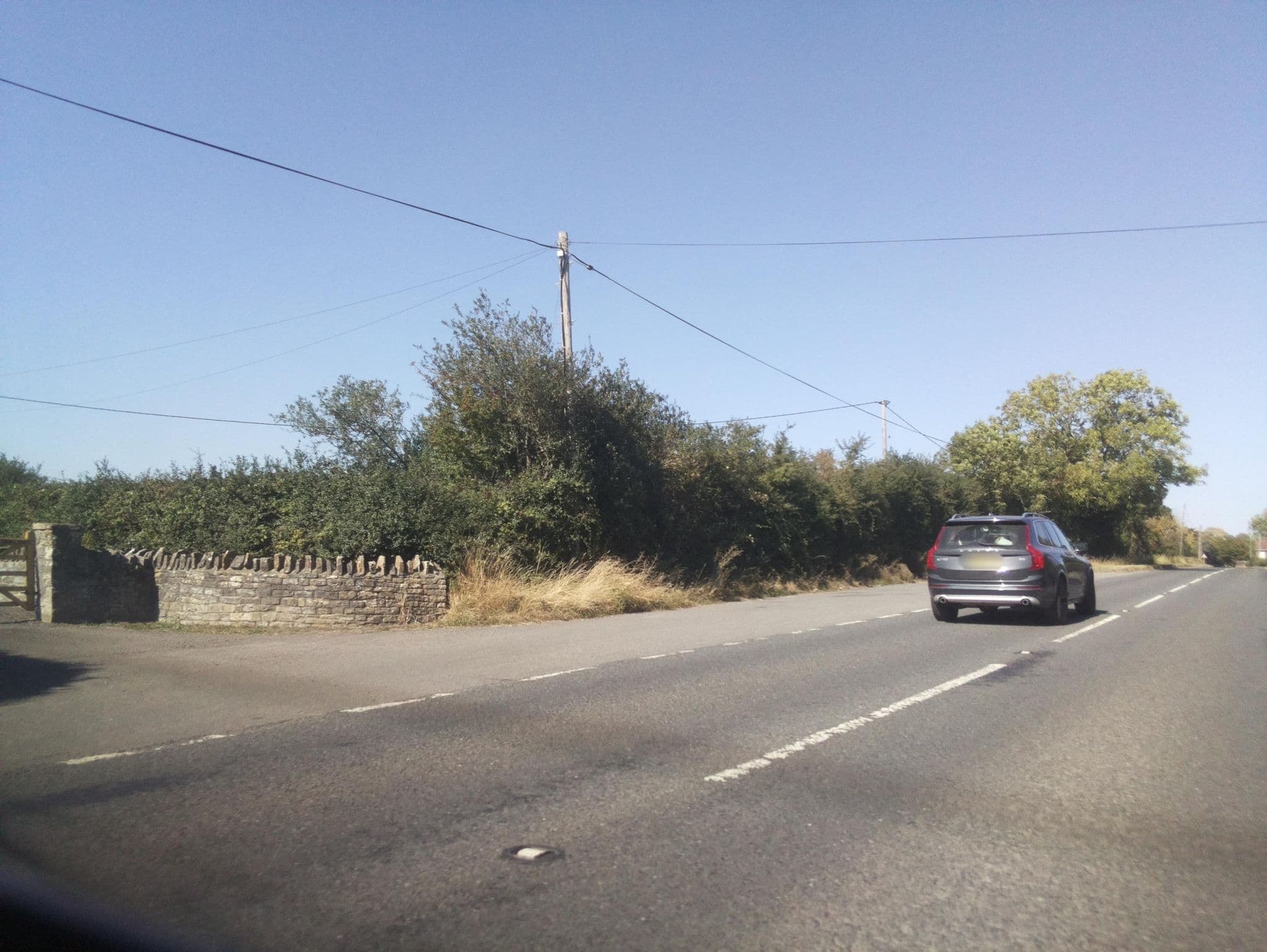 Street view near The Pop-up Hotel, Castle Cary — © southglos (CC BY-SA · Mapillary)
