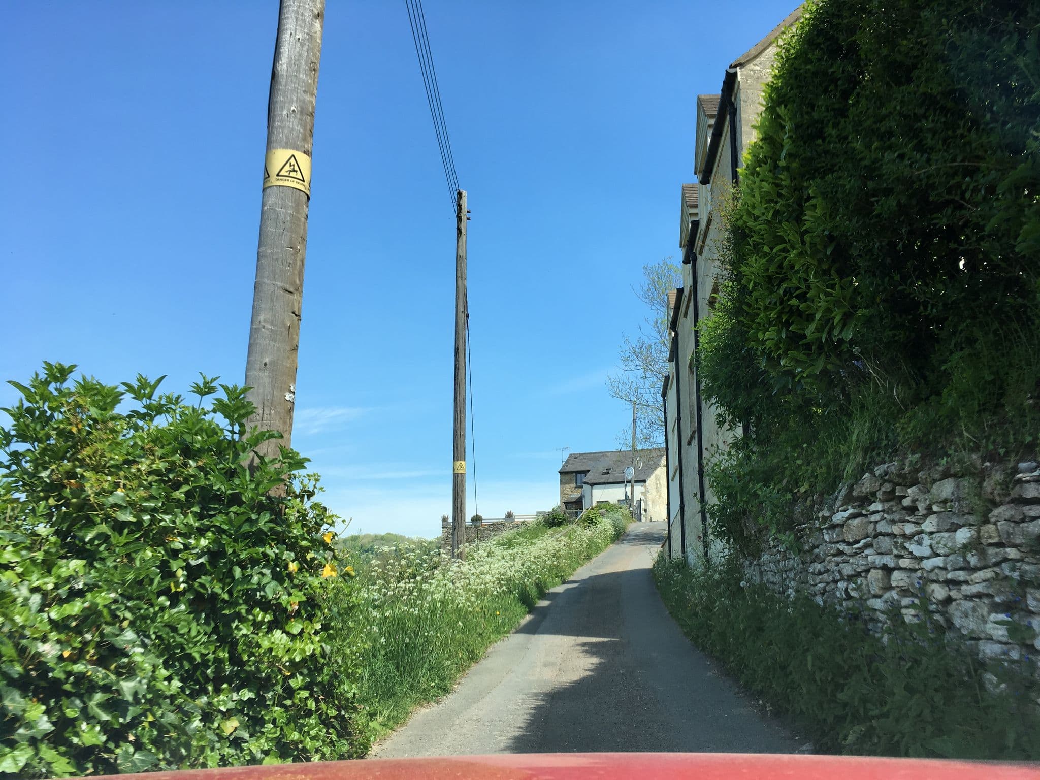 Street view near The Yew Tree B&B and Holiday Cottage, Brimscombe — © southglos (CC BY-SA · Mapillary)