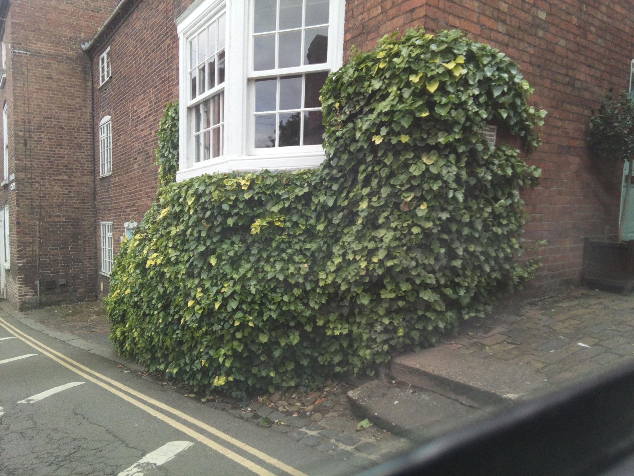 Street view near Bank House, Bewdley — © southglos (CC BY-SA · Mapillary)