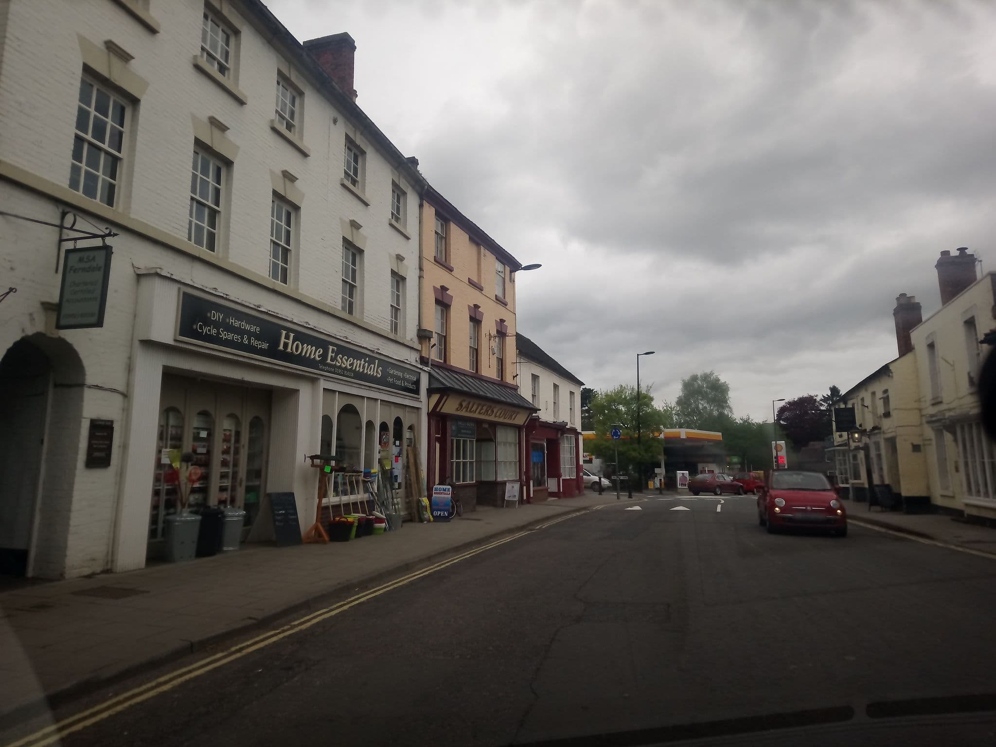 Street view near Newport Arms Hotel Telford, Edgmond — © trigpoint (CC BY-SA · Mapillary)