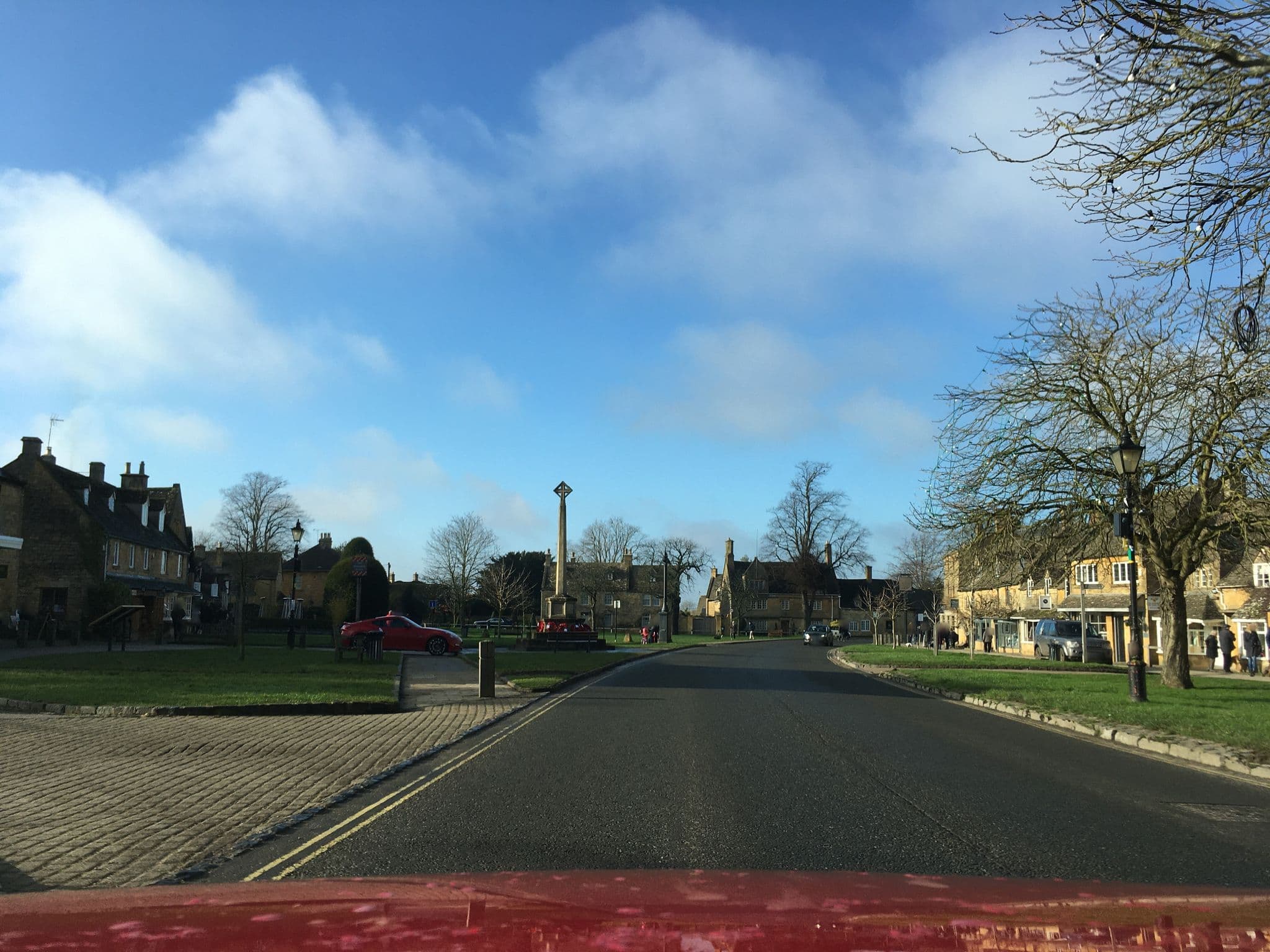 Street view near Russell's, Broadway — © southglos (CC BY-SA · Mapillary)