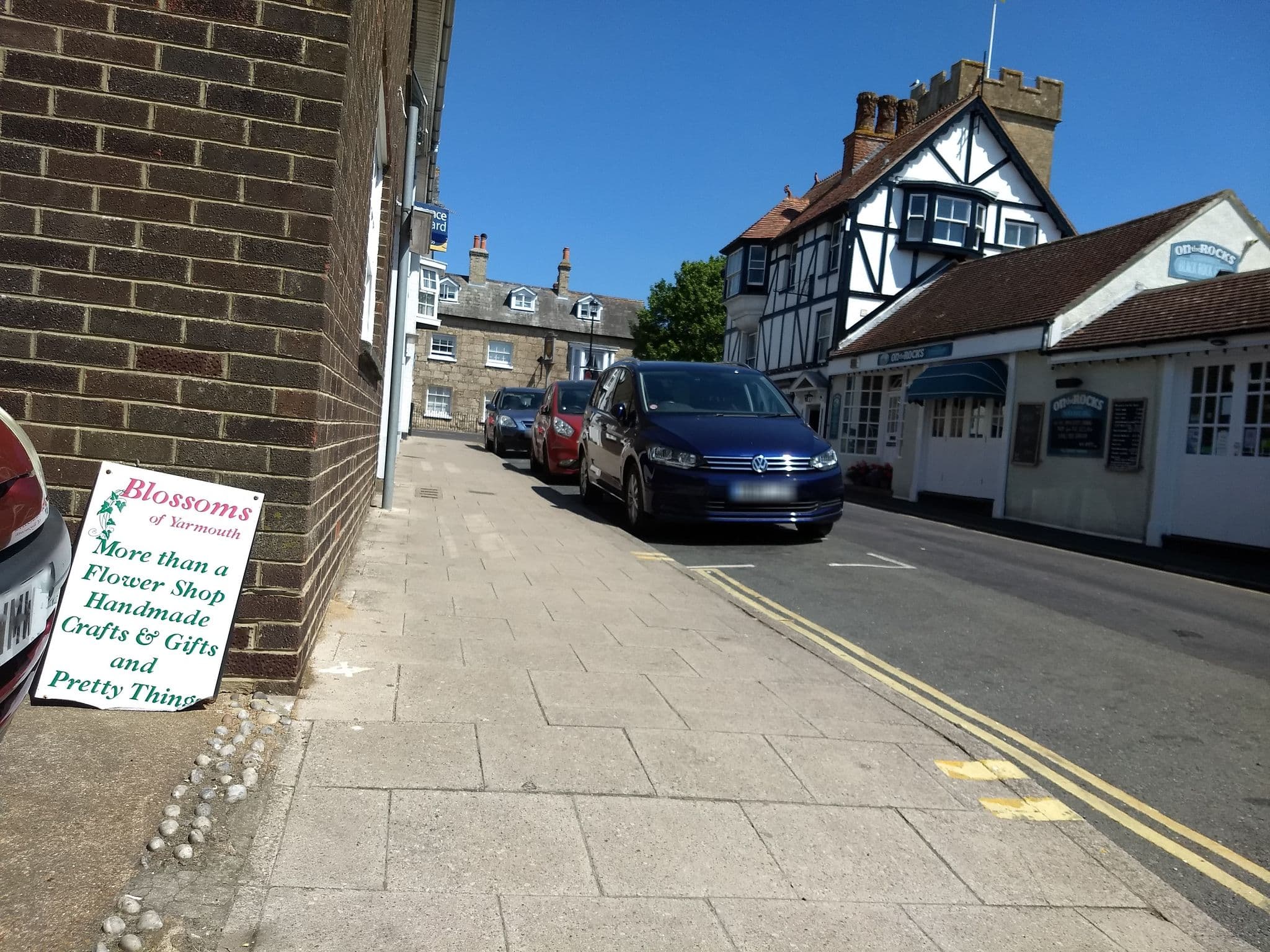 Street view near Whitbread Group, Freshwater — © mappernerd (CC BY-SA · Mapillary)