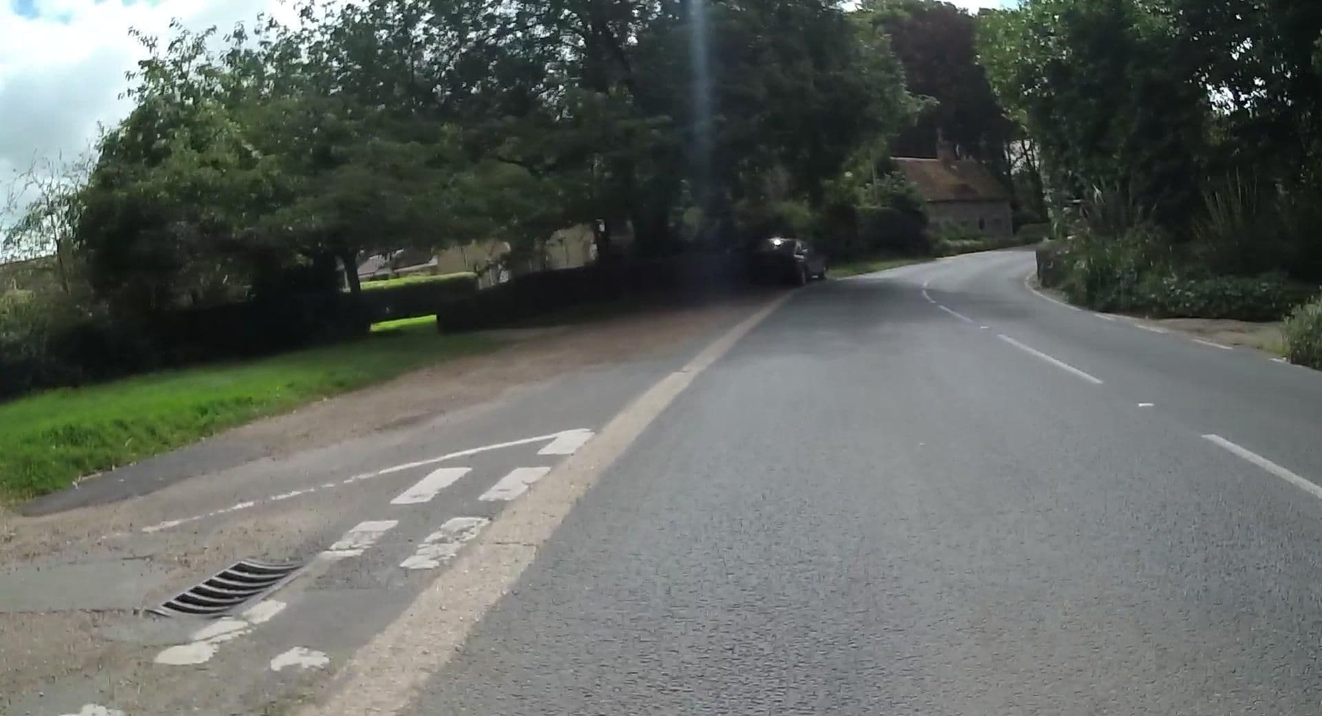 Street view near Island Cottages, Brighstone — © jpennycook (CC BY-SA · Mapillary)