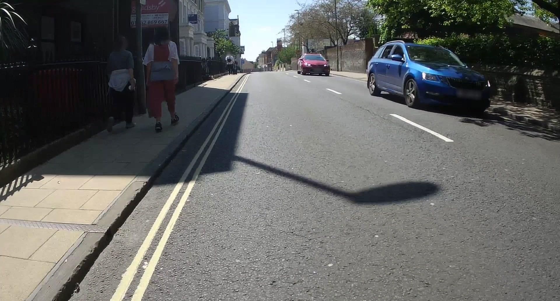 Street view near St Thomas mews, Winchester — © jpennycook (CC BY-SA · Mapillary)