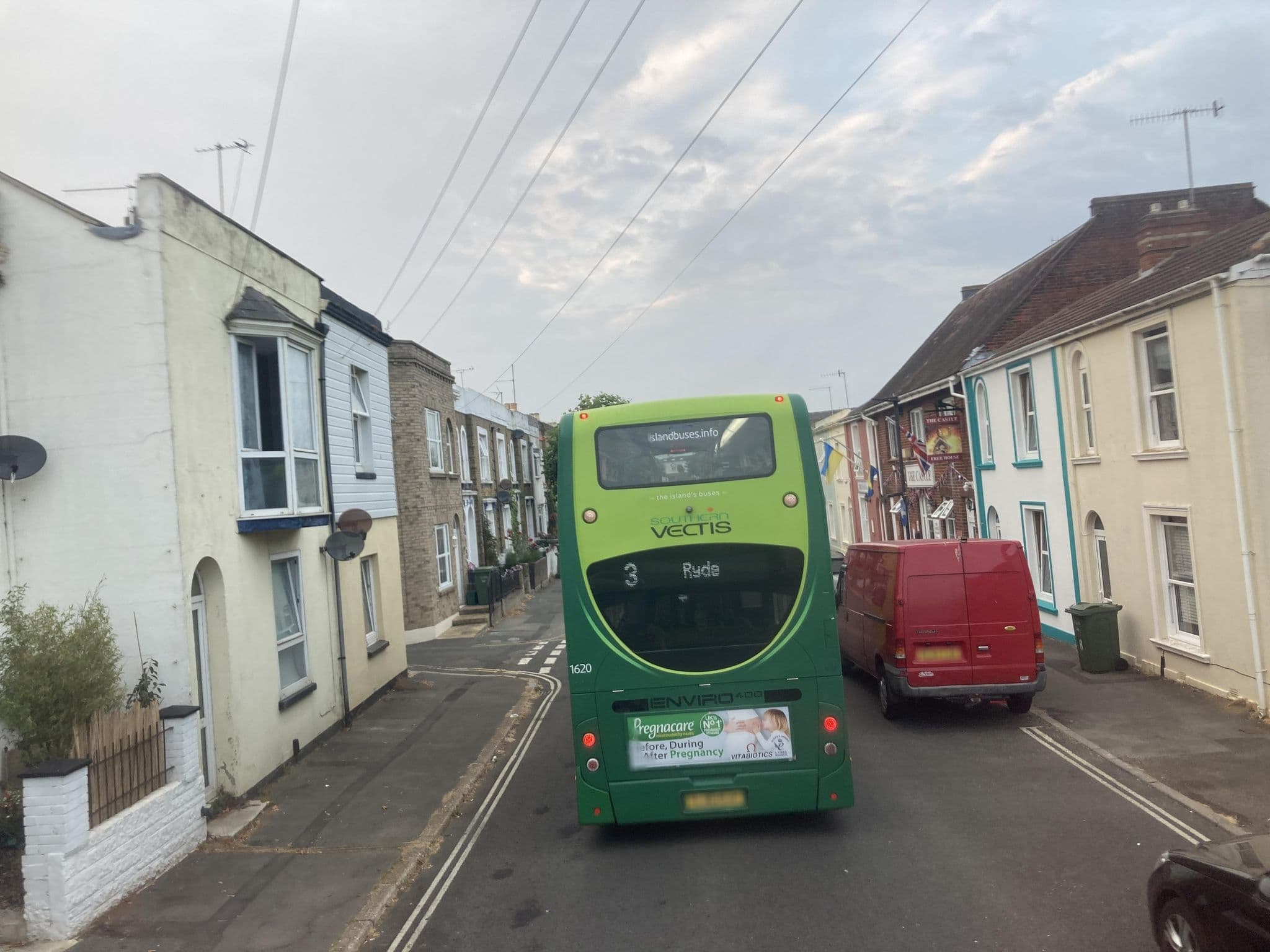 Street view near Corner House Hotel, Sandown — © cjmalone (CC BY-SA · Mapillary)