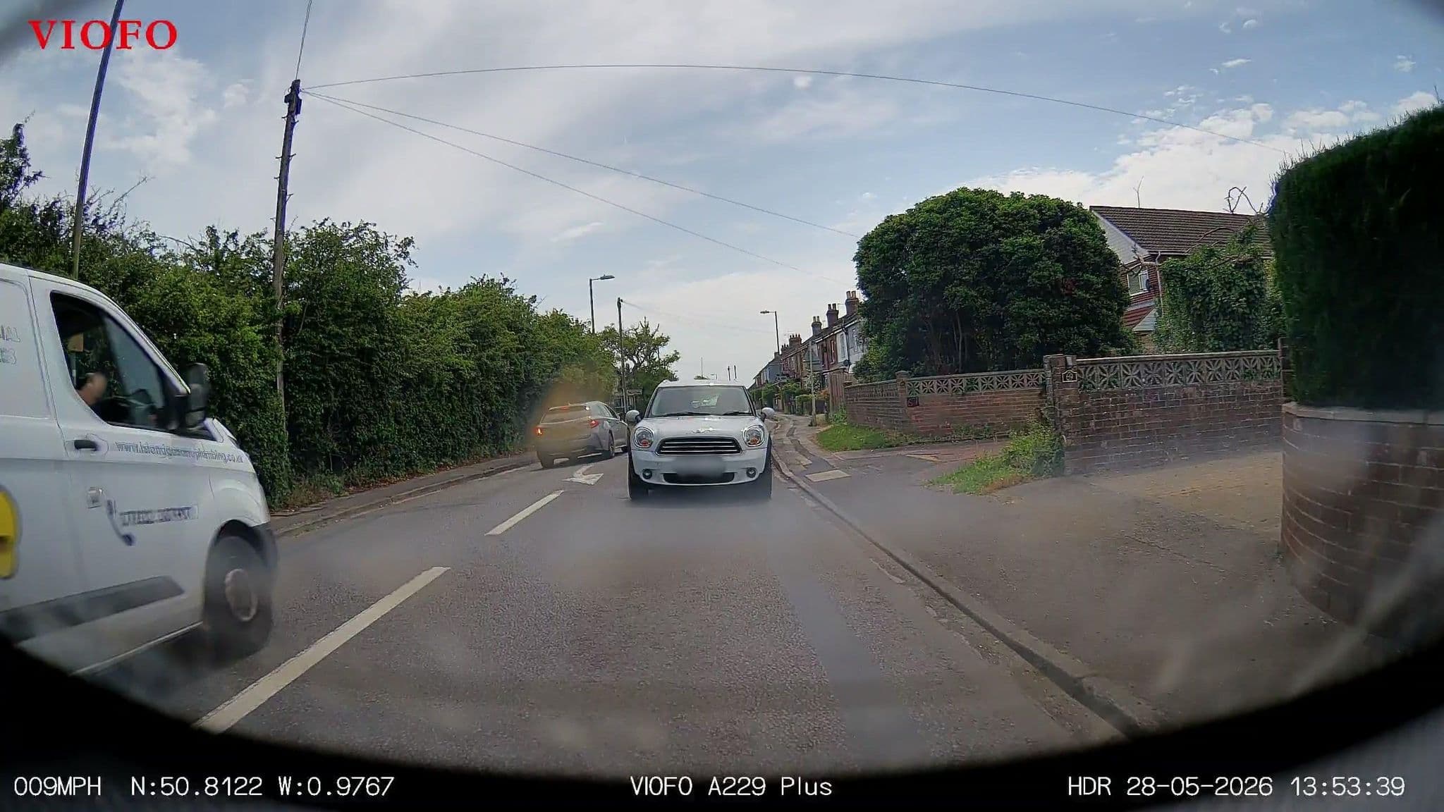 Street view near The Old Vine, South Hayling — © RyanBush (CC BY-SA · Mapillary)
