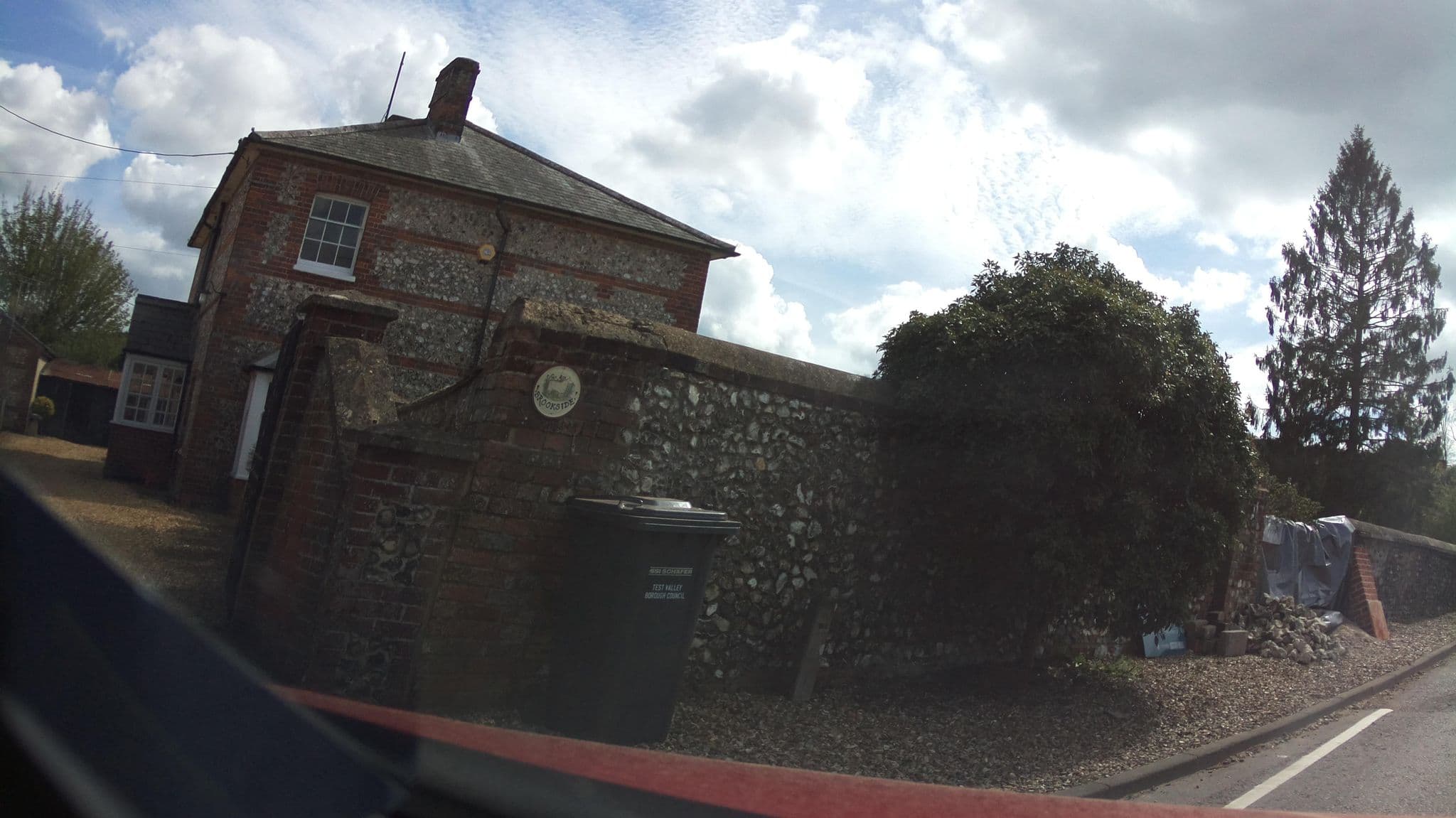 Street view near The George And Dragon, Andover — © southglos (CC BY-SA · Mapillary)