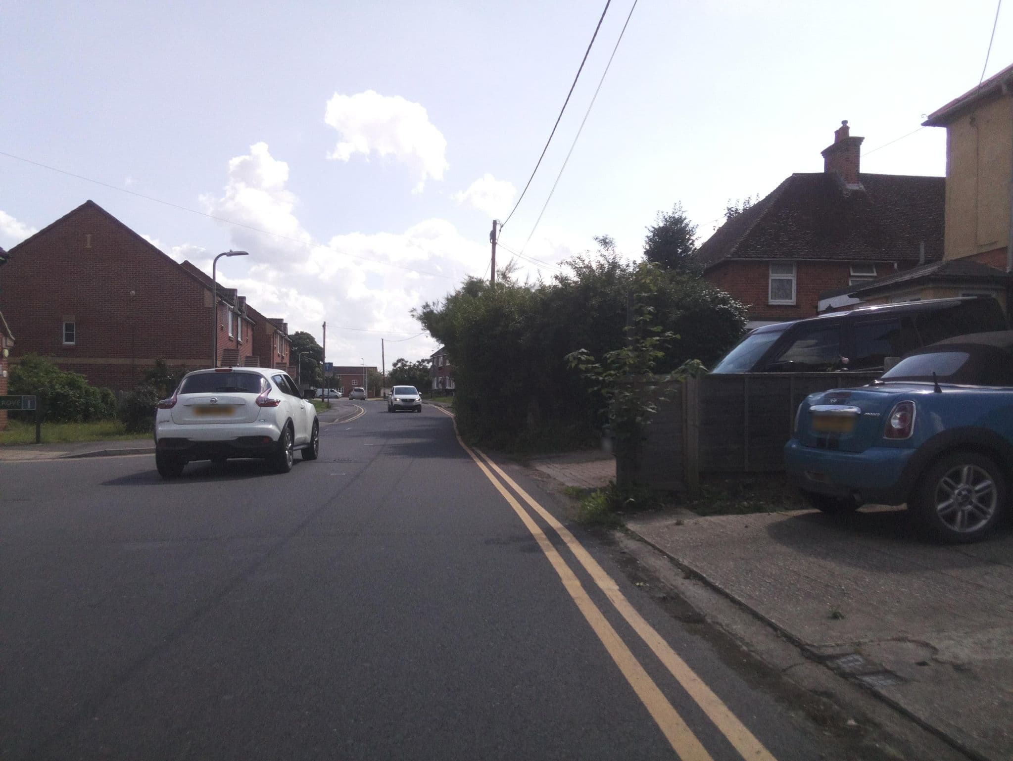 Street view near Janice Baldwin, Thatcham — © southglos (CC BY-SA · Mapillary)