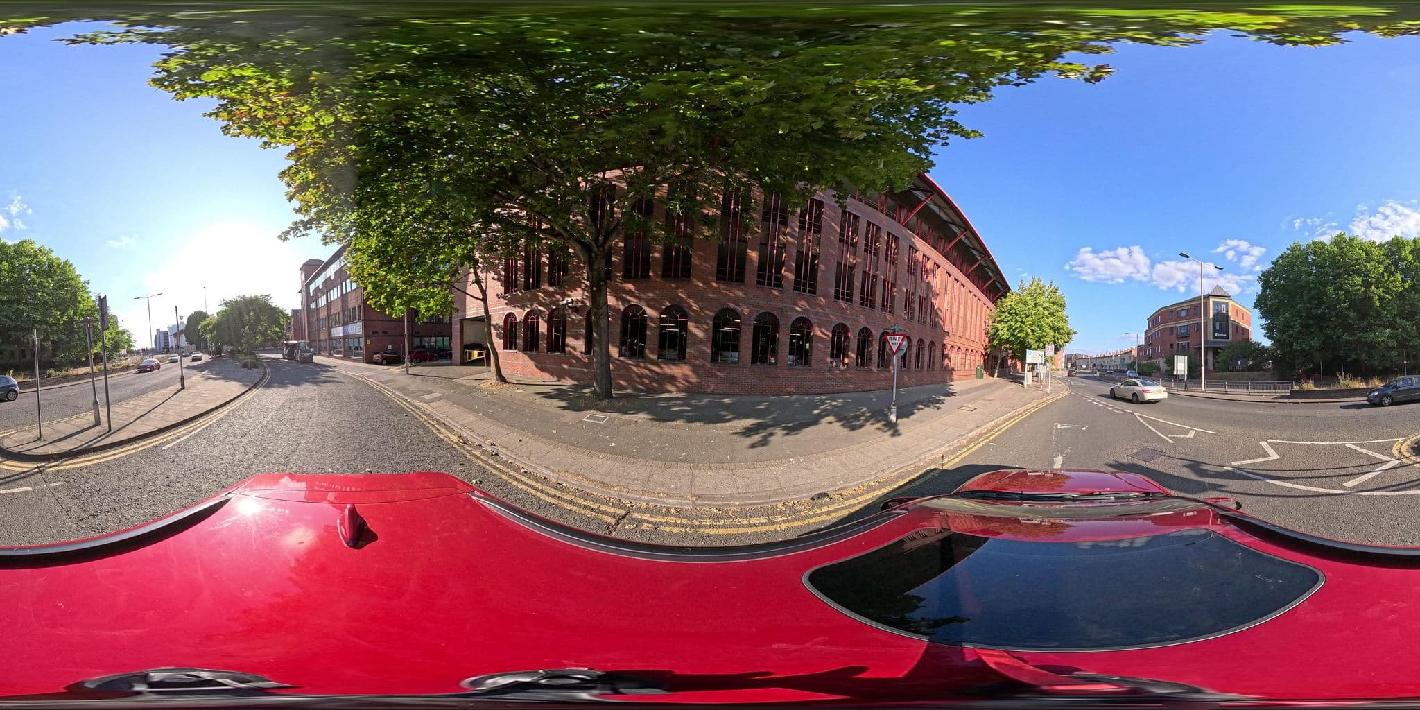 Street view near Mayflower Court, Reading — © southglos (CC BY-SA · Mapillary)