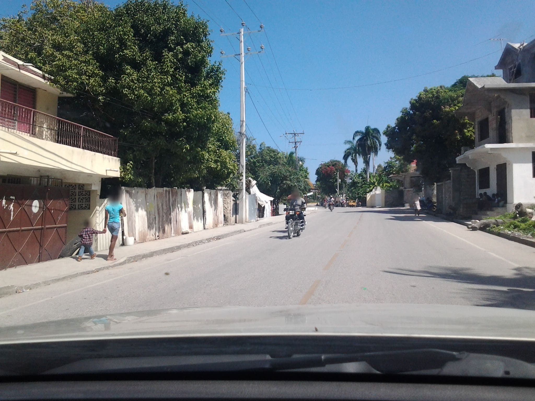 Street view near Hotel Fort Royal, Tigwav — © xapitoun (CC BY-SA · Mapillary)