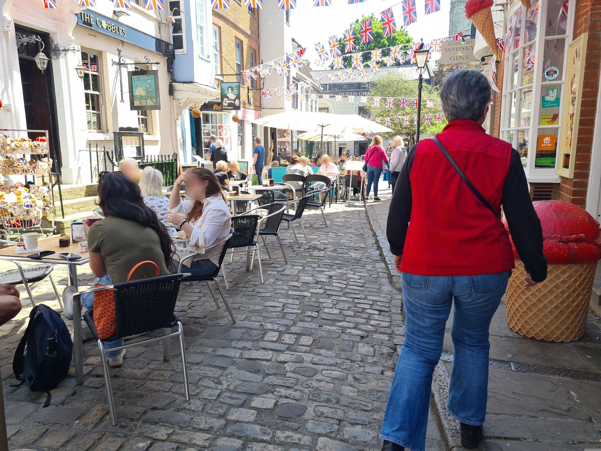 Street view near The Sovereign 5 Bed Town House, Windsor — © dsmm (CC BY-SA · Mapillary)