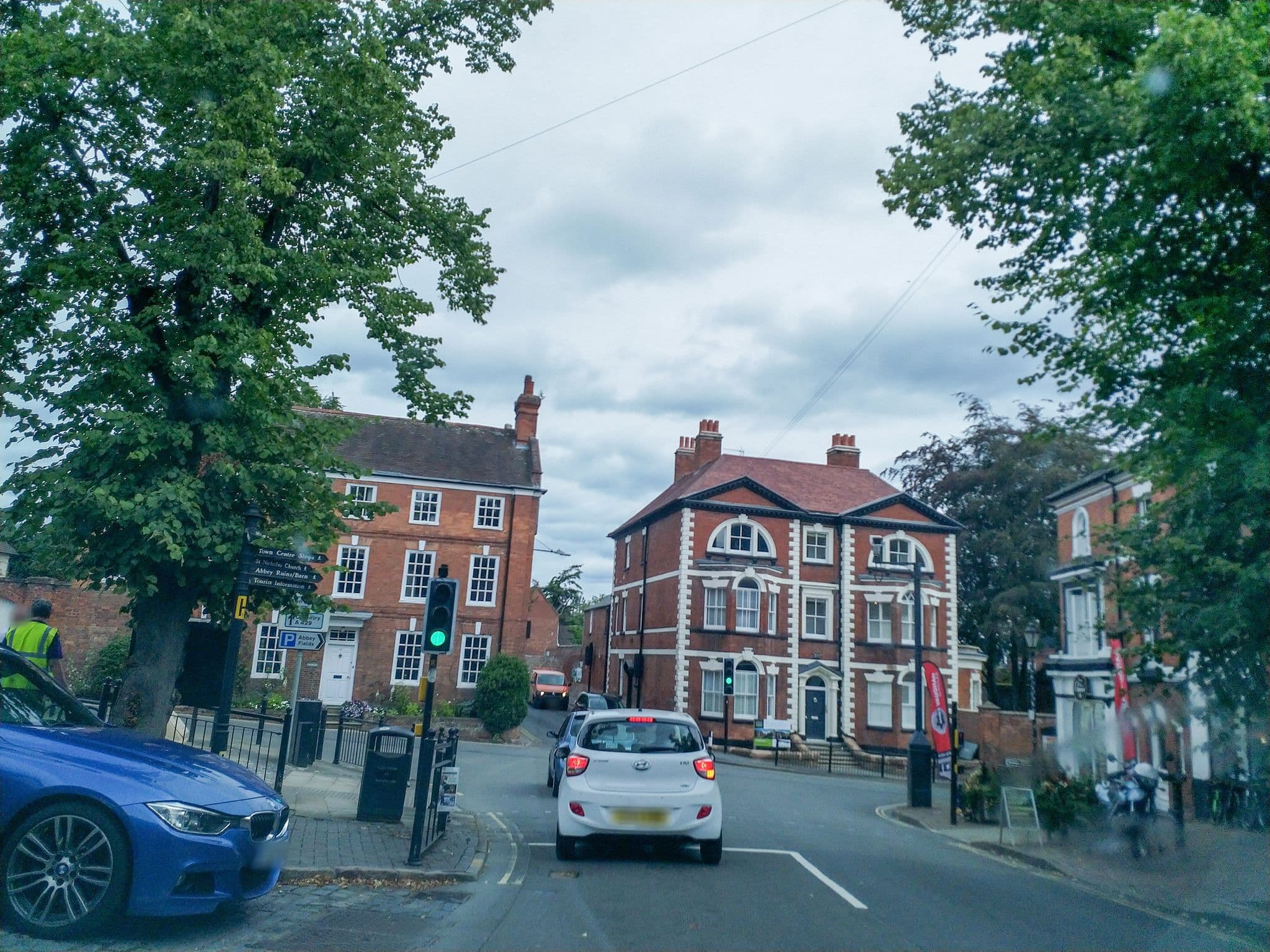 Street view near Clarendon House Hotel, Kenilworth — © laye (CC BY-SA · Mapillary)