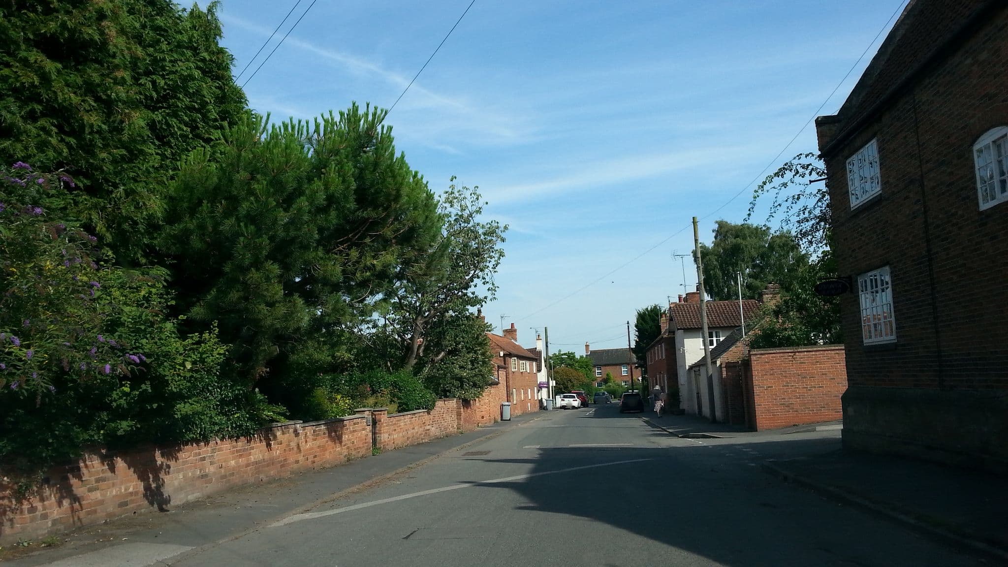 Street view near Tudor Farm, Farndon — © adam2 (CC BY-SA · Mapillary)