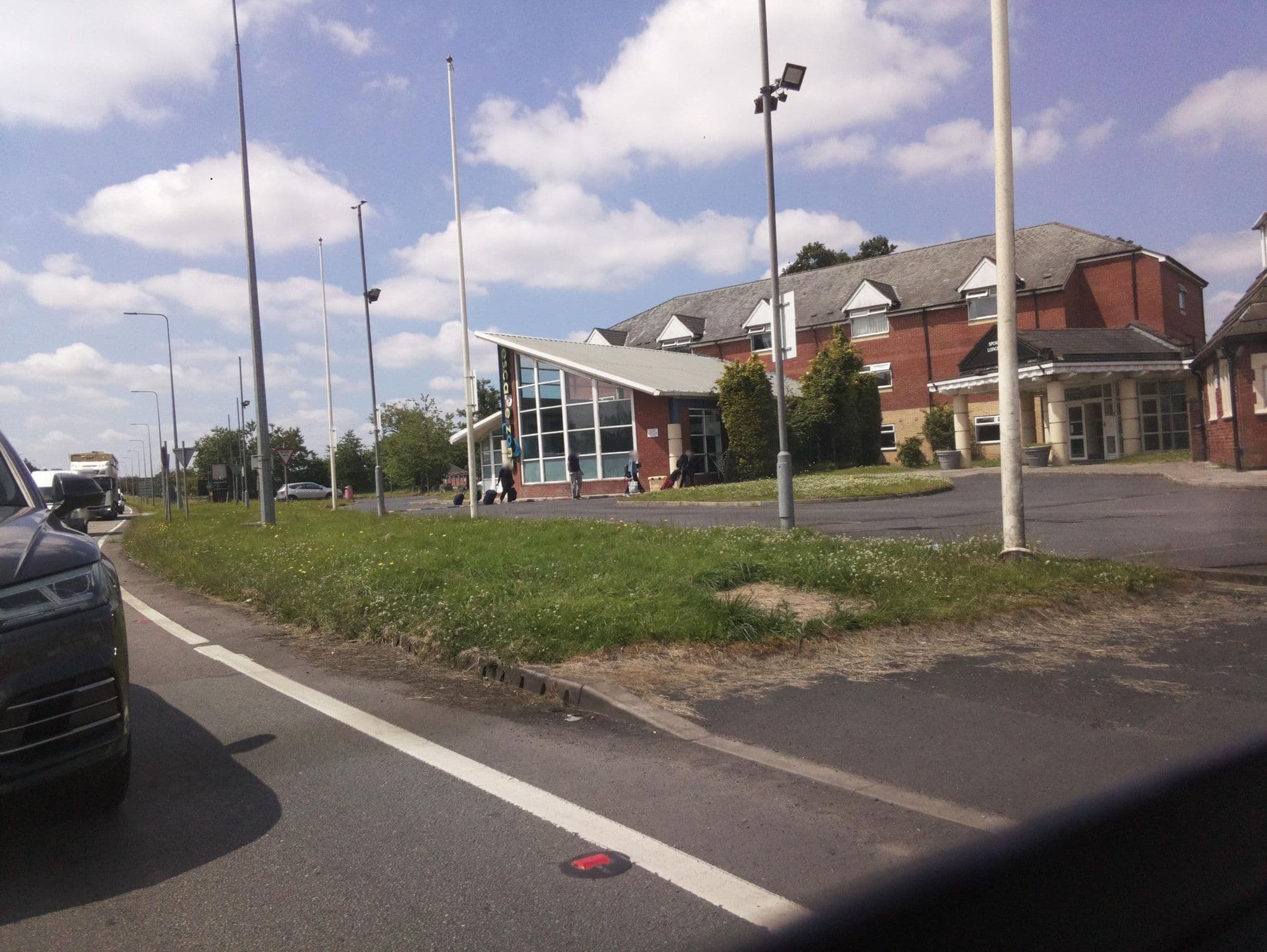 Street view near Sporting Lodge Inns, Glazebury — © southglos (CC BY-SA · Mapillary)