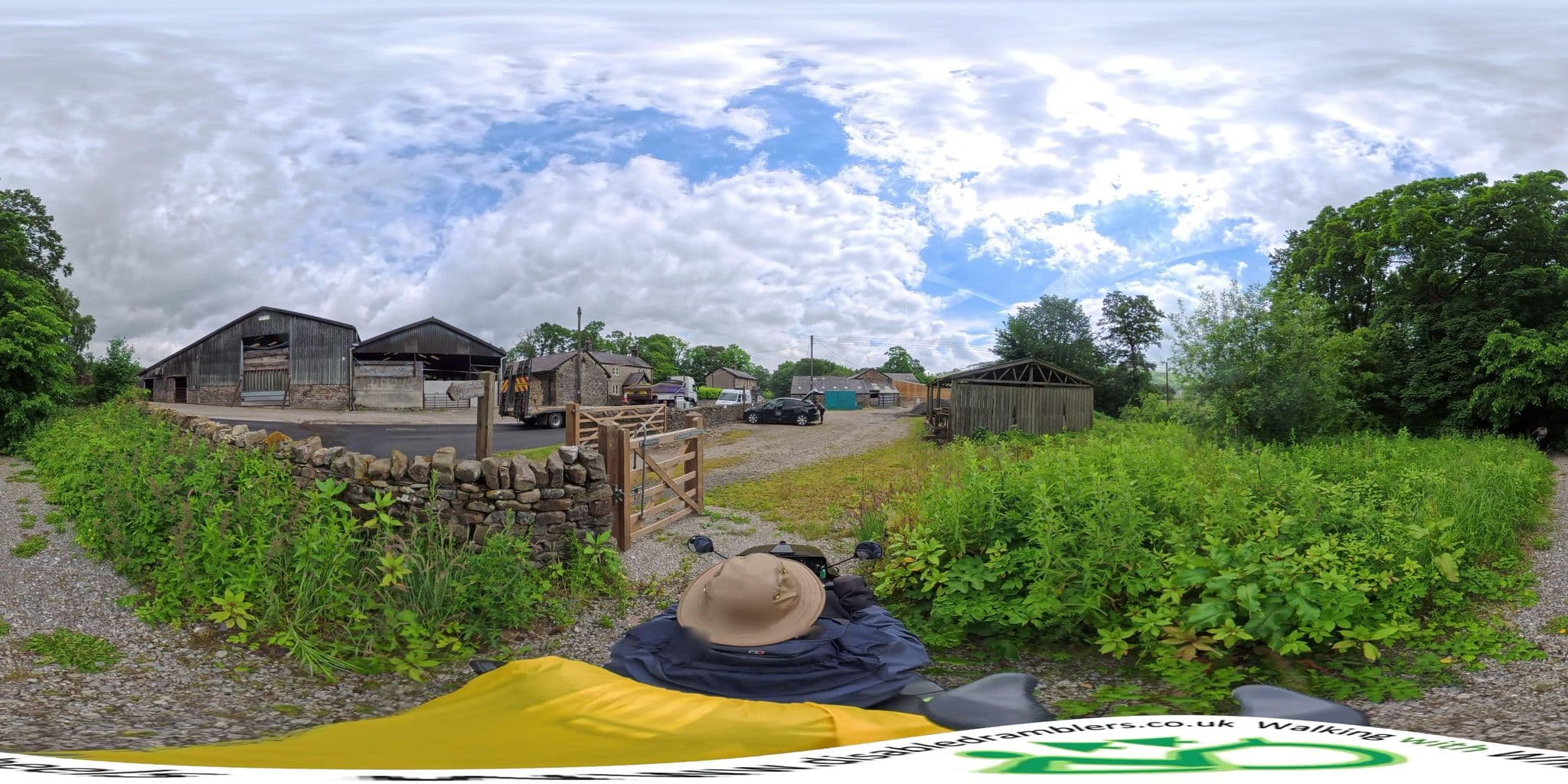 Street view near Wood End Farm B & B, Clitheroe — © TramperUser (CC BY-SA · Mapillary)
