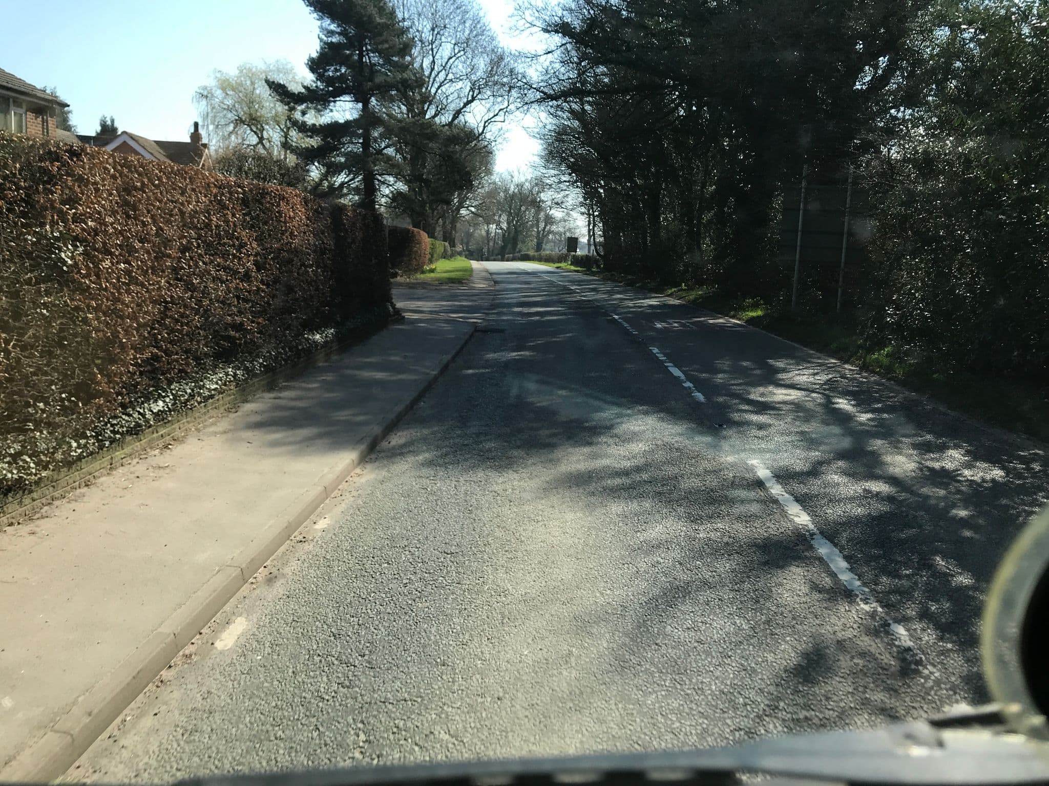 Street view near Oak Tree Court, Knutsford — © ricorico (CC BY-SA · Mapillary)