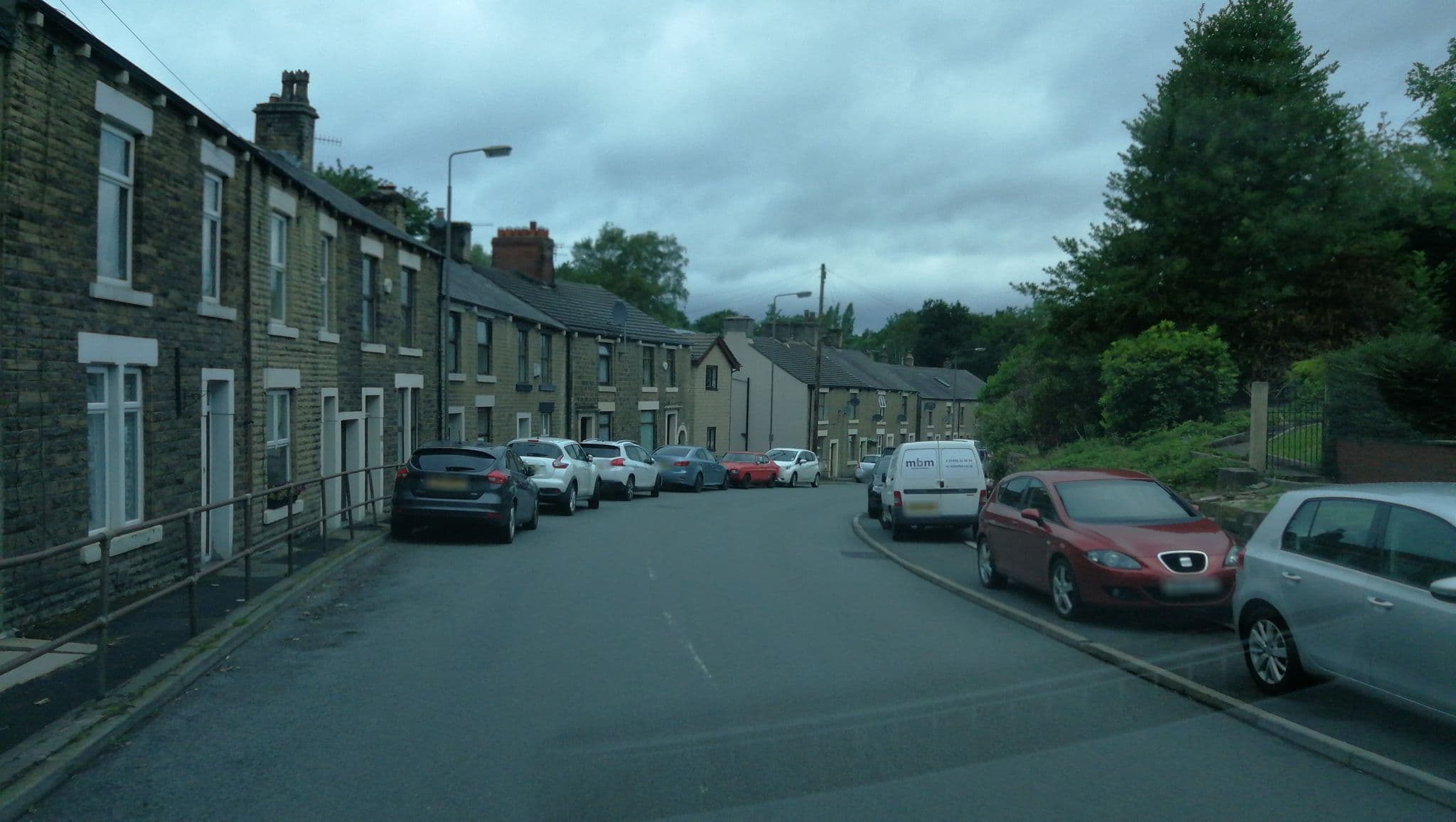 Street view near Birds Nest Cottage Guest House, Glossop — © jerome_pietri (CC BY-SA · Mapillary)