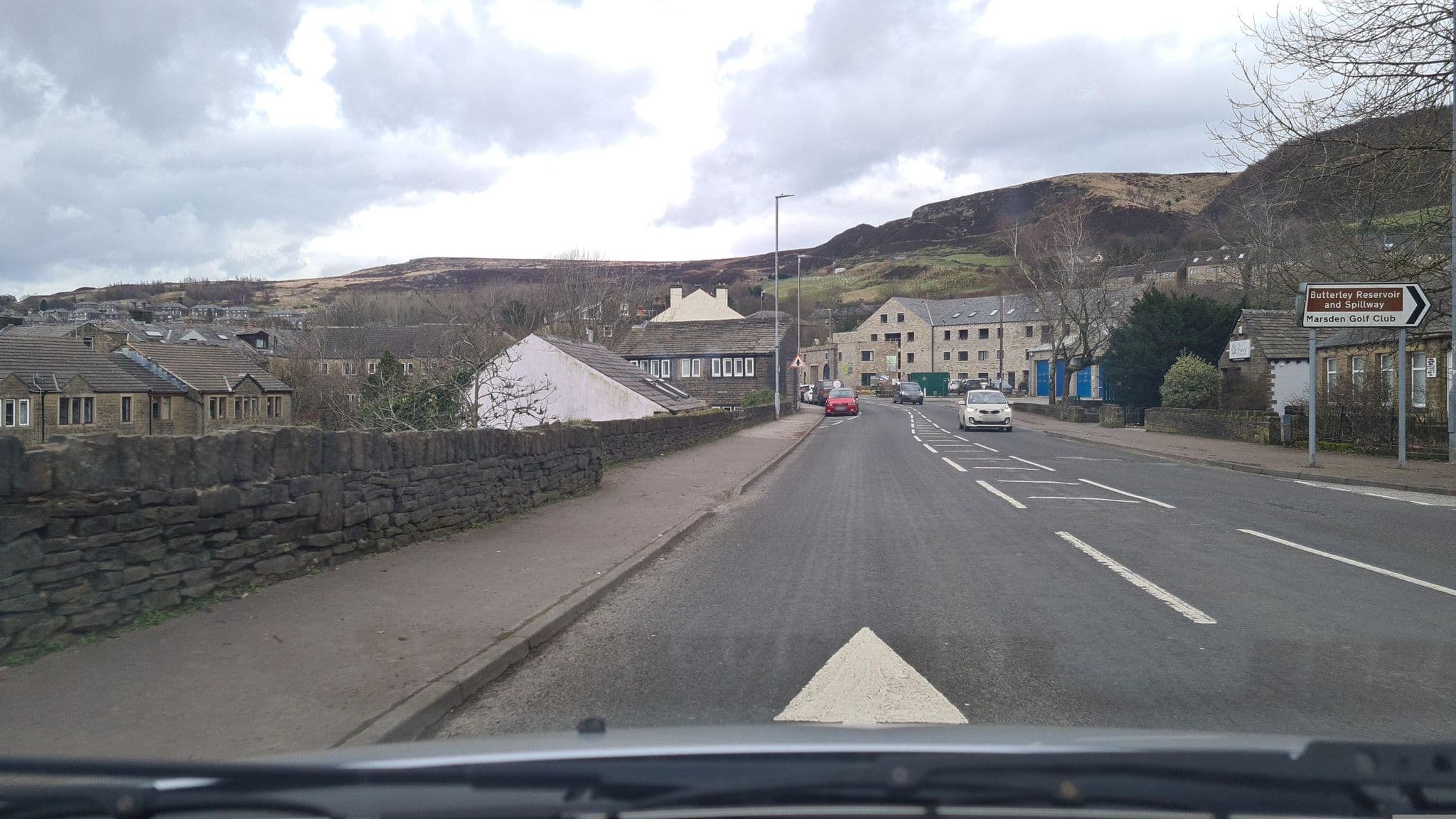 Street view near Weirside B&B, Marsden — © mappo2 (CC BY-SA · Mapillary)