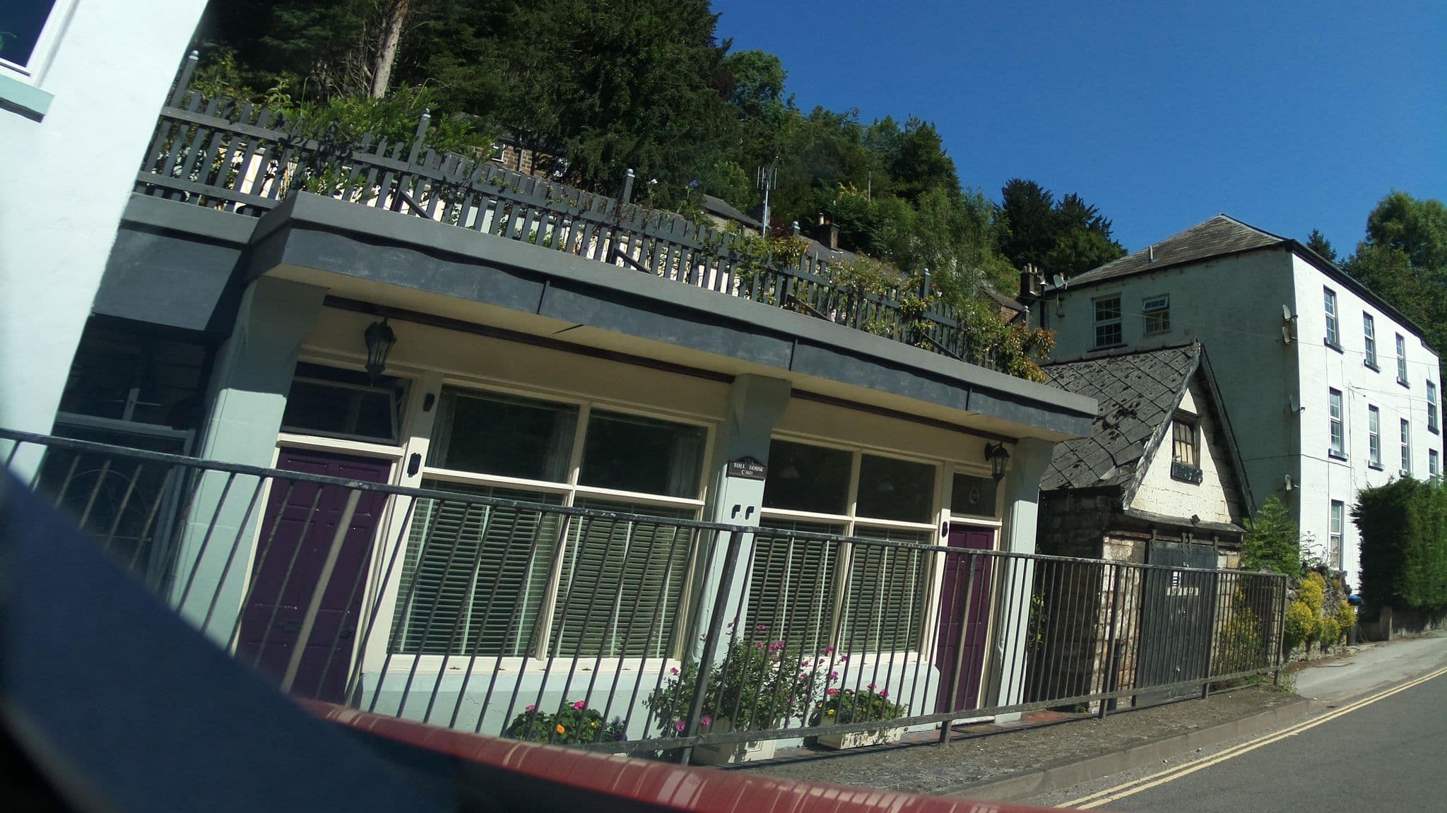 Street view near Heathbank B & B, Matlock — © southglos (CC BY-SA · Mapillary)