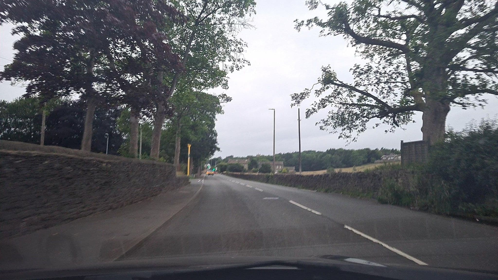 Street view near Whitehill Lodge, Queensbury — © mappo2 (CC BY-SA · Mapillary)