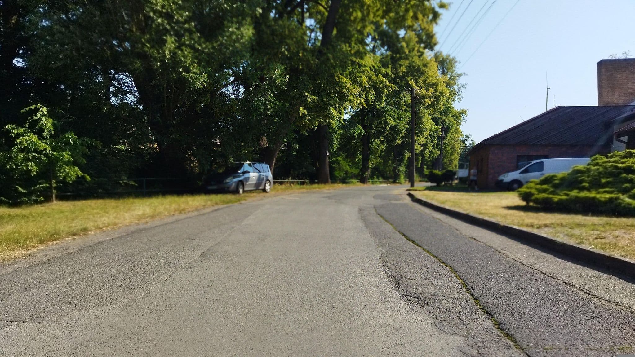 Street view near Restaurace a penzion Hamrovka, Dobřív — © changchun1 (CC BY-SA · Mapillary)