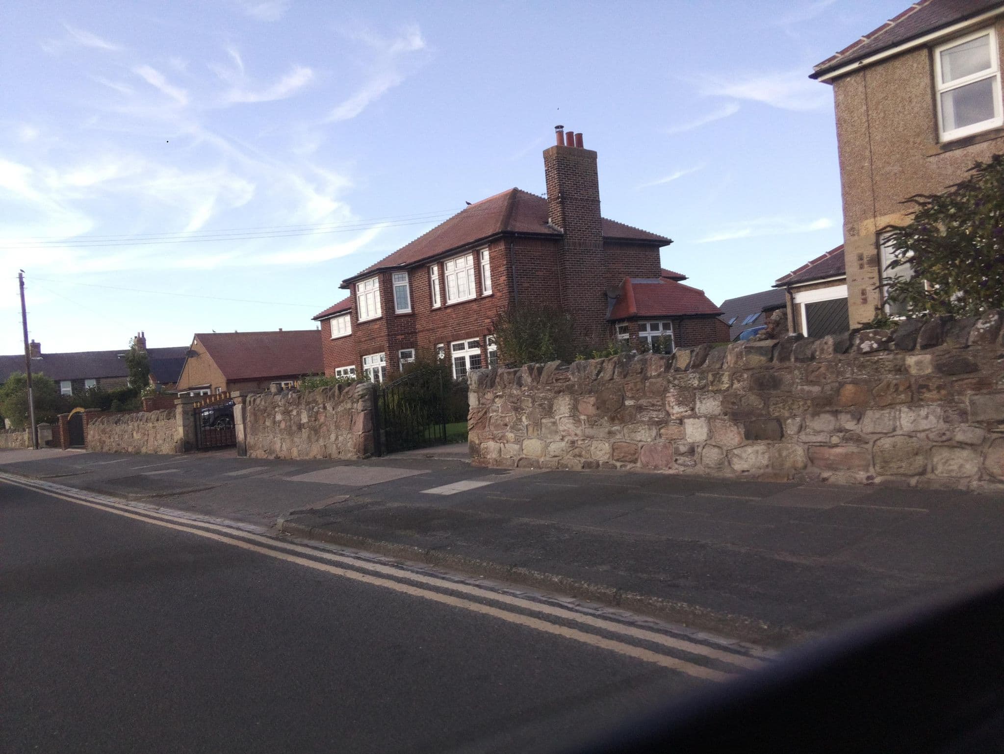 Street view near Kingsway, Seahouses — © southglos (CC BY-SA · Mapillary)
