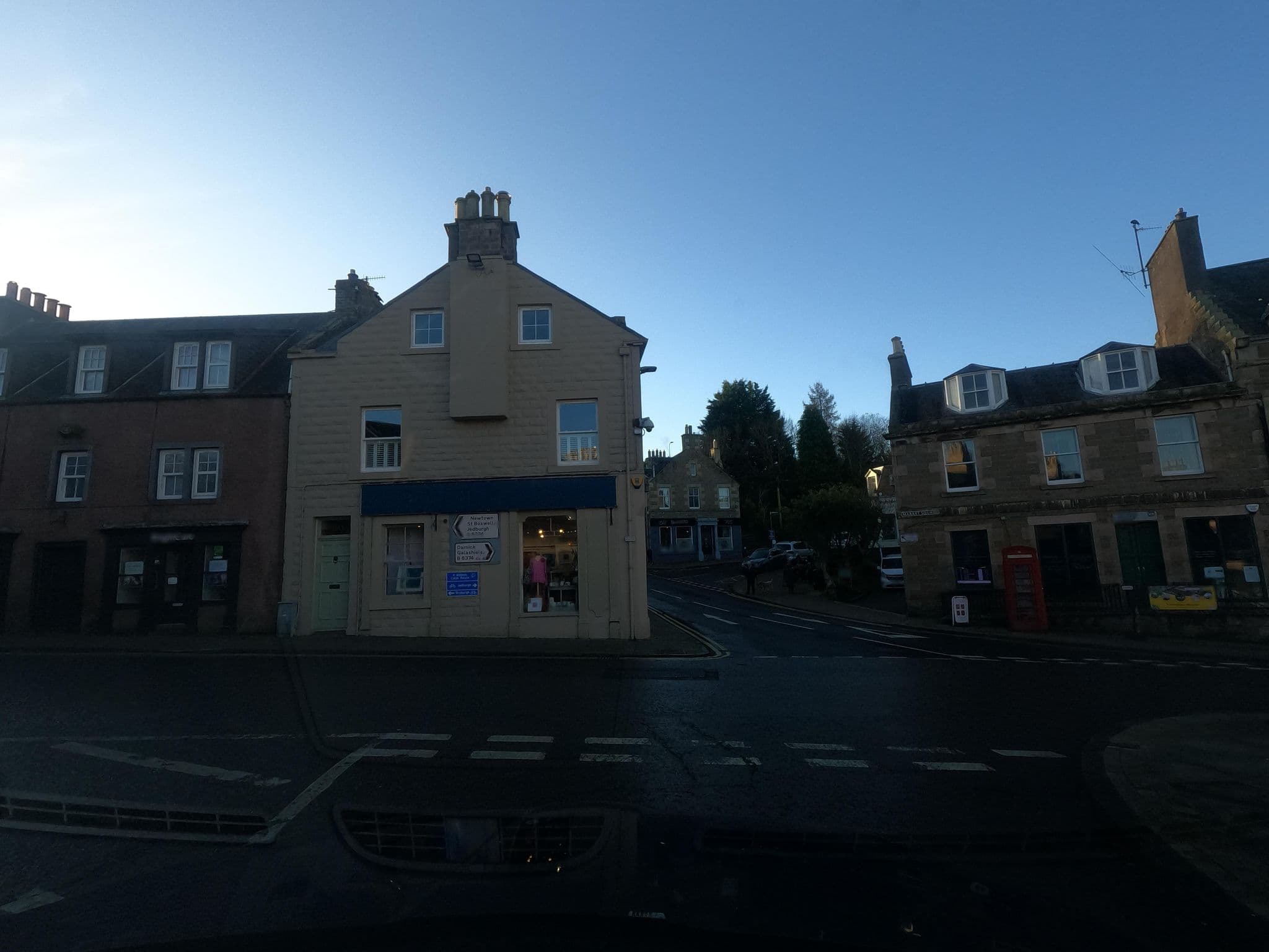 Street view near 26 Hotel & Restaurant, Melrose — © floatingboater (CC BY-SA · Mapillary)