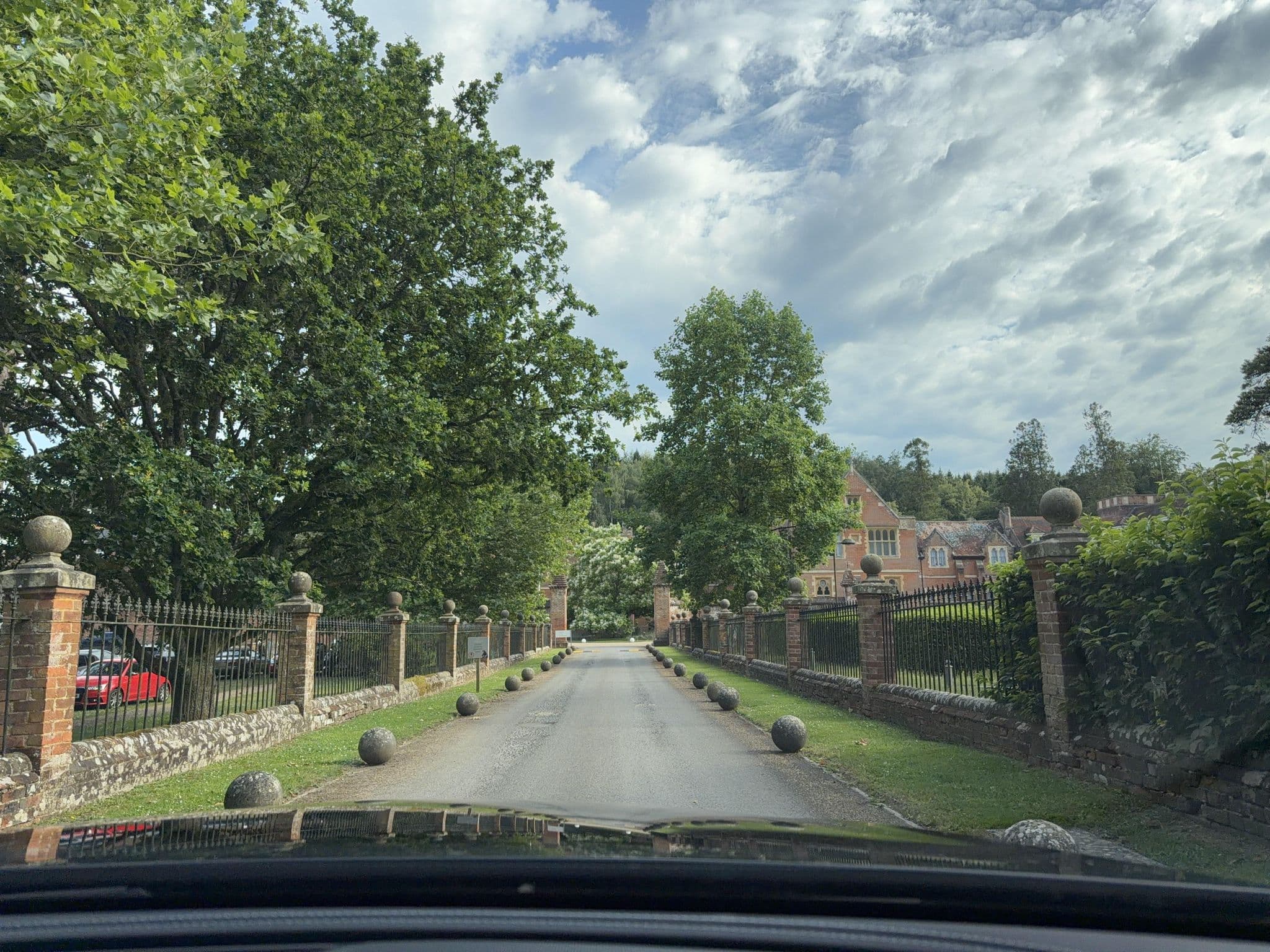Street view near Principal Hayley Conference Centre, Westcott — © wasd42 (CC BY-SA · Mapillary)
