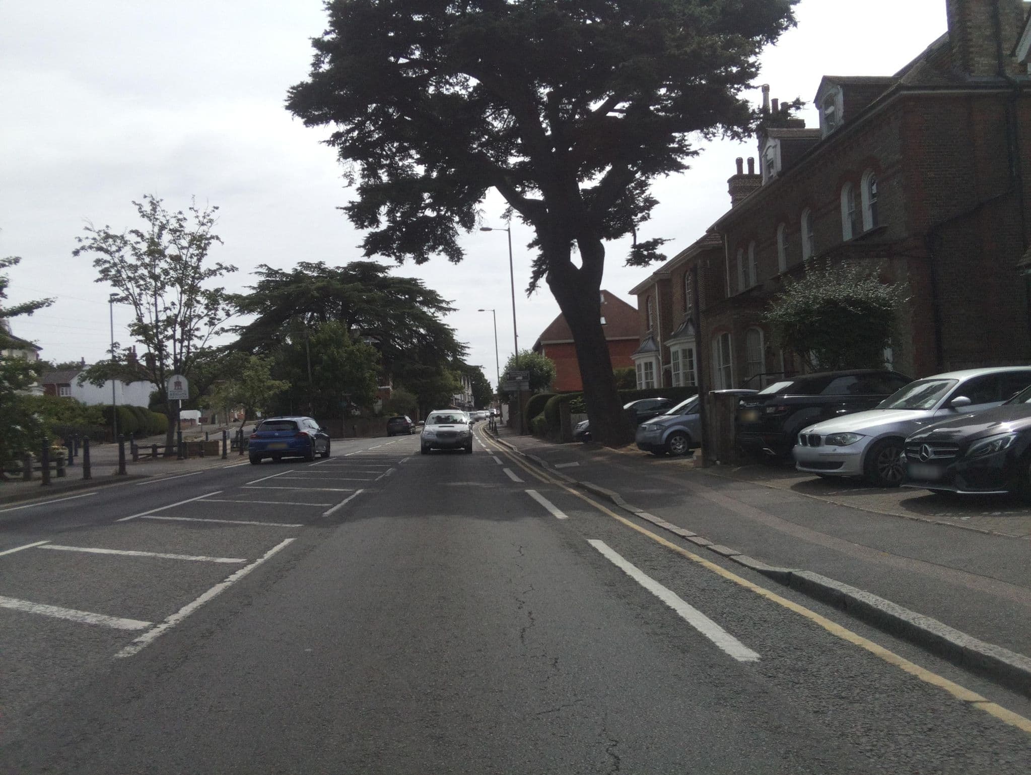 Street view near Cranleigh Hotel, Reigate — © southglos (CC BY-SA · Mapillary)