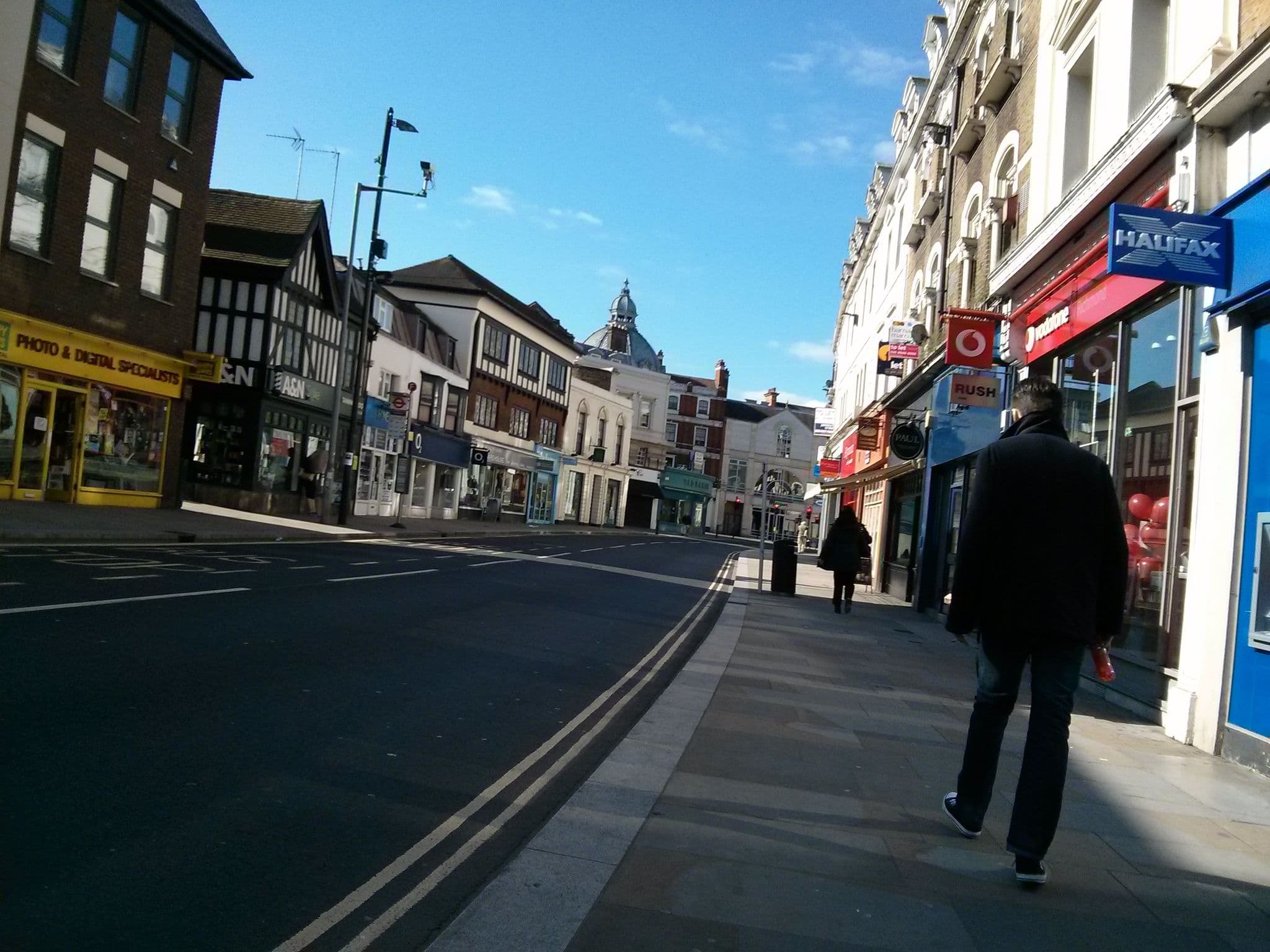 Street view near Daltons Business, Richmond — © ecatmur (CC BY-SA · Mapillary)