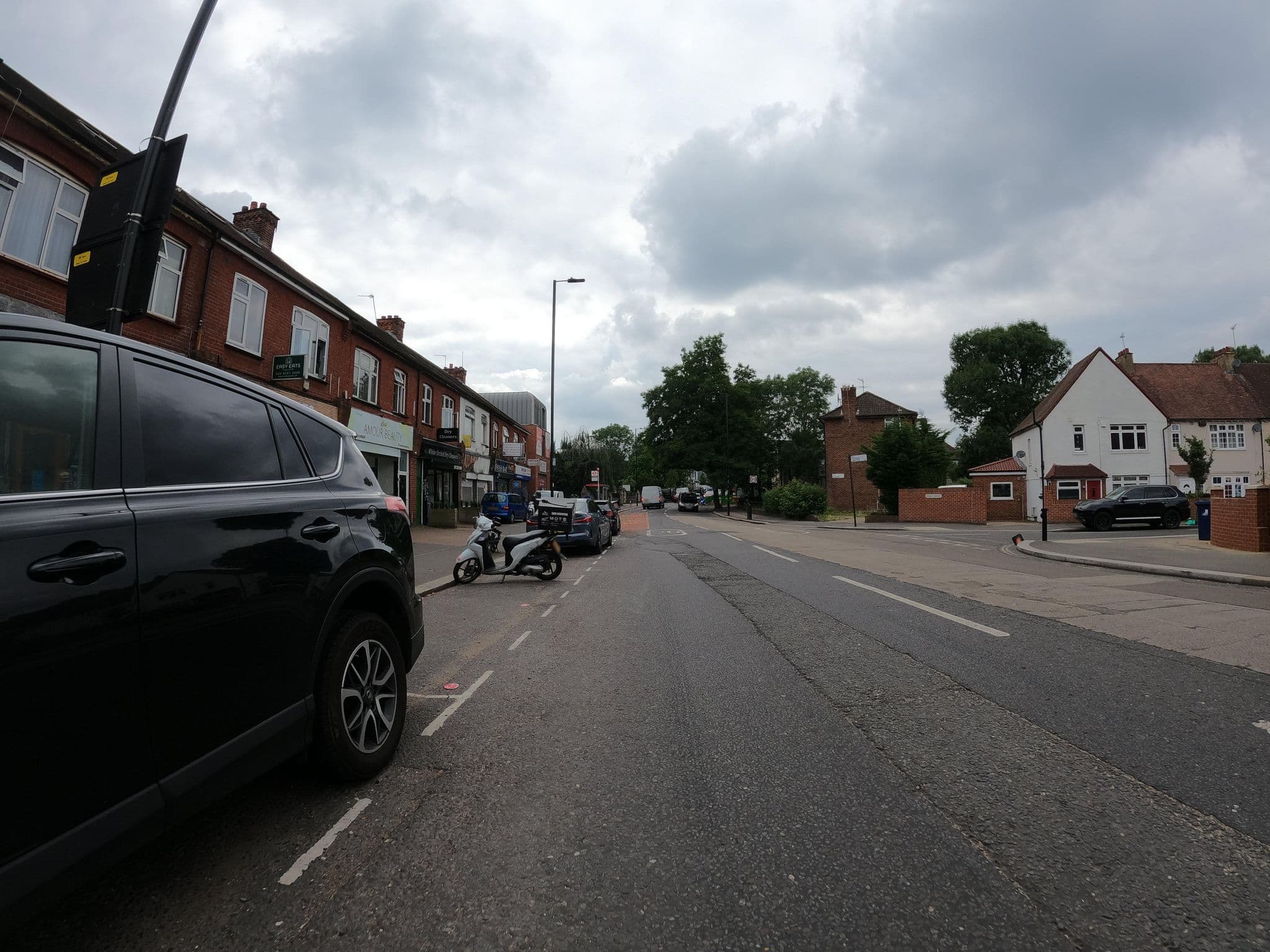 Street view near Cosy Ealing Homestay, Ealing Common — © milhouse (CC BY-SA · Mapillary)