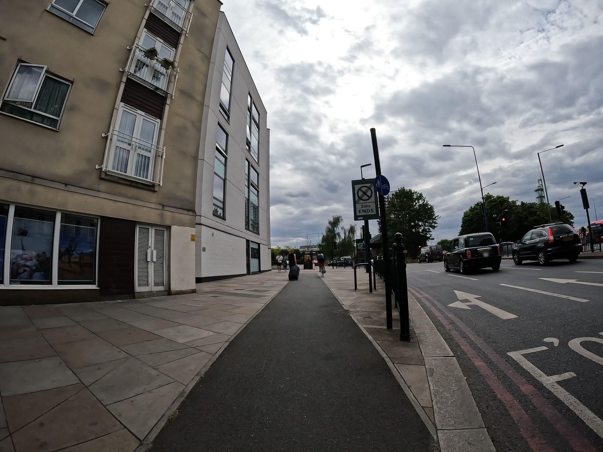 Street view near Room 1024@Hilton, Shepherds Bush — © erias (CC BY-SA · Mapillary)