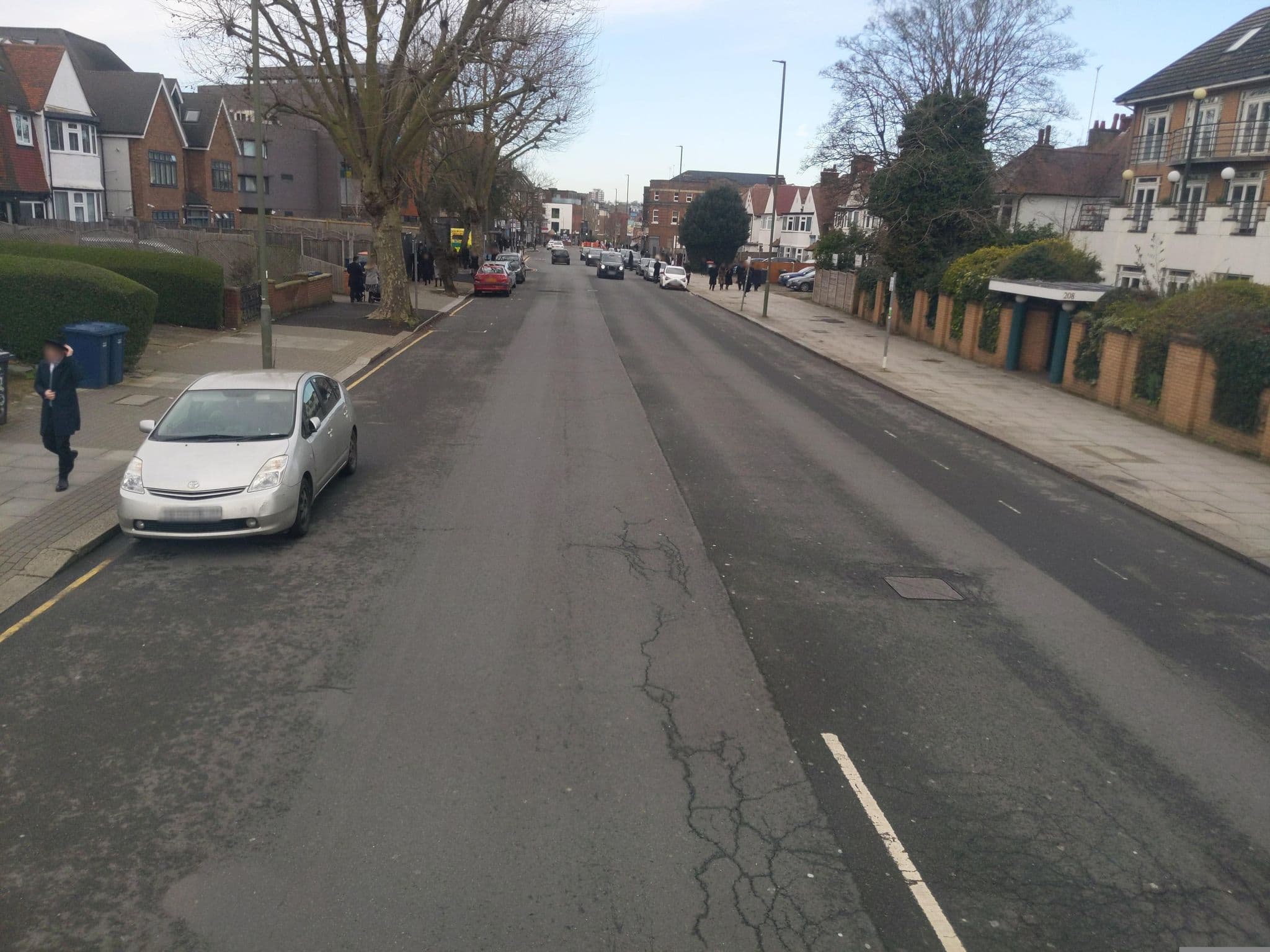 Street view near Corner Green Guest House, Golders Green — © harry_wood (CC BY-SA · Mapillary)