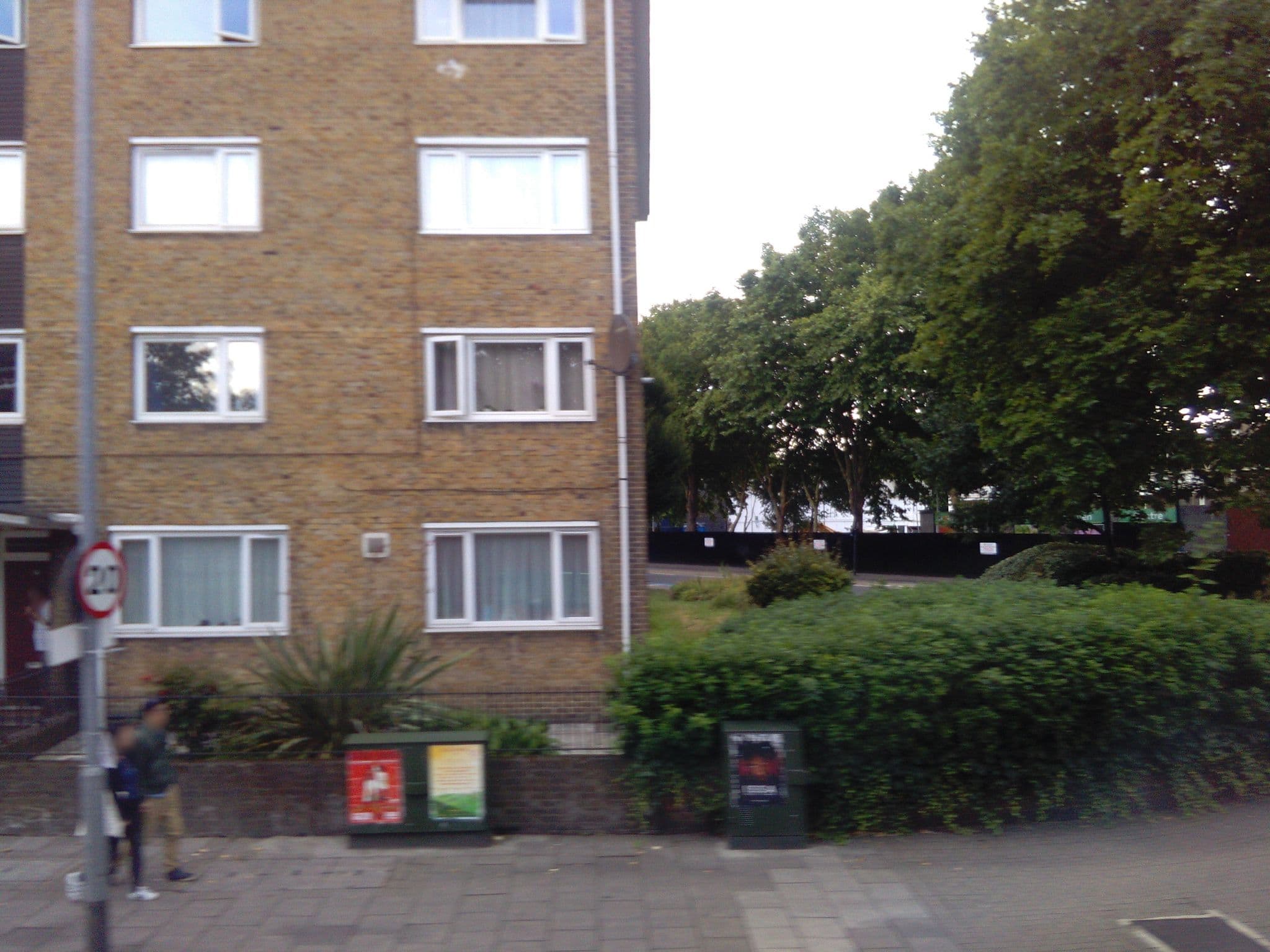 Street view near Kensington Edwardian Hotel London, Latchmere — © ris (CC BY-SA · Mapillary)