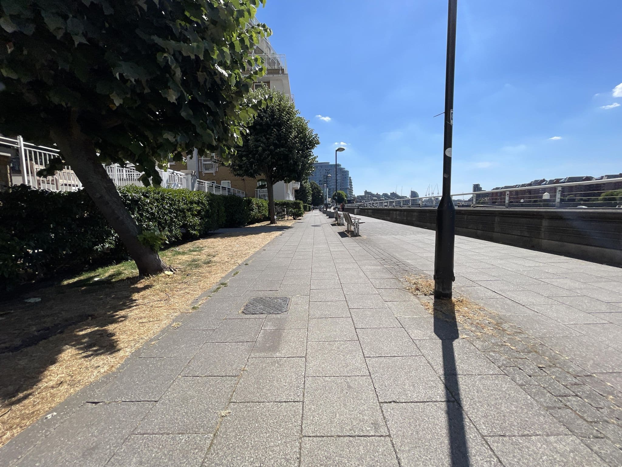 Street view near Swedish Castle, Latchmere — © gness (CC BY-SA · Mapillary)