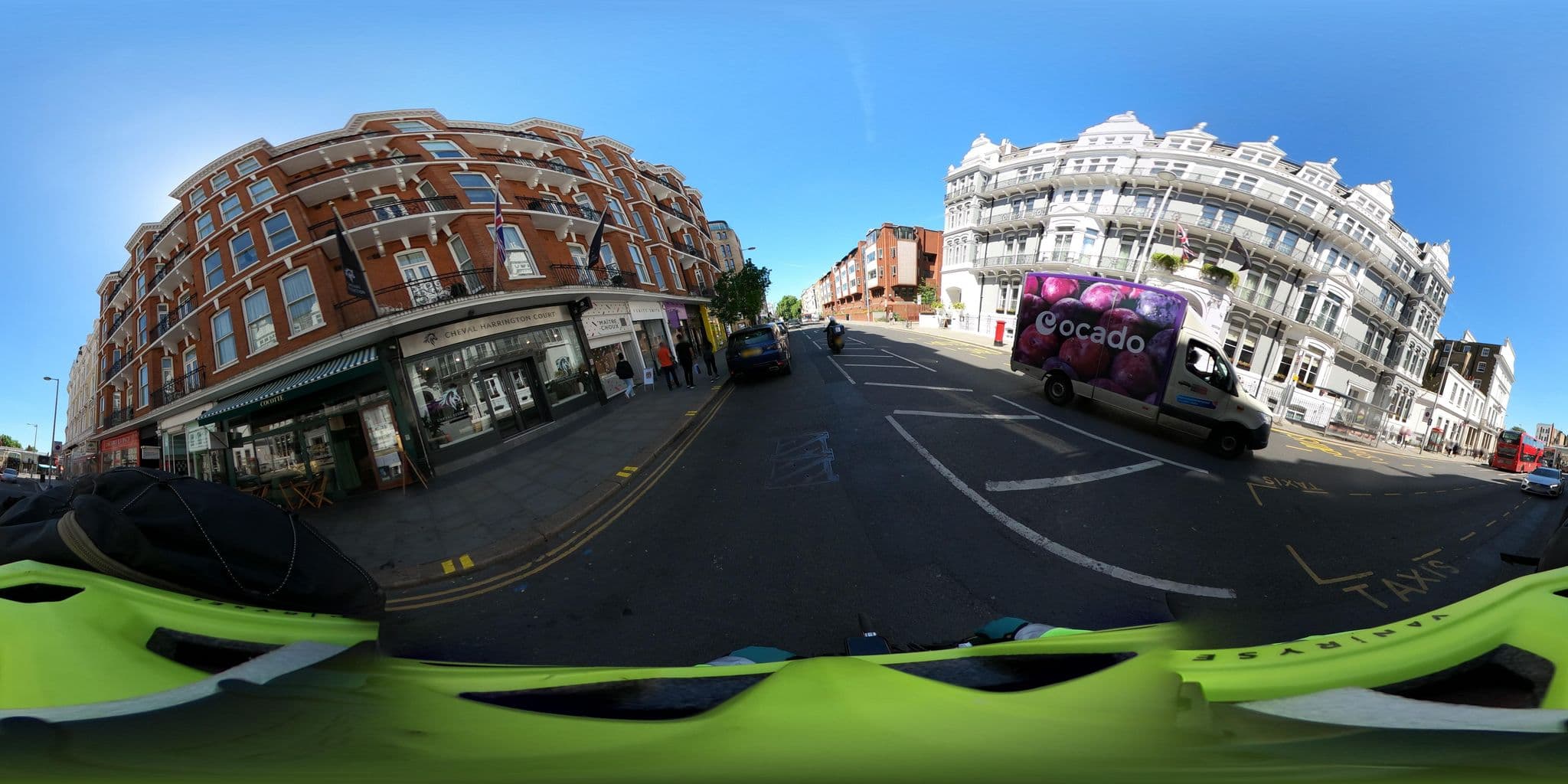 Street view near grosvenor kensington hotel, Chelsea — © Stefdegreef (CC BY-SA · Mapillary)