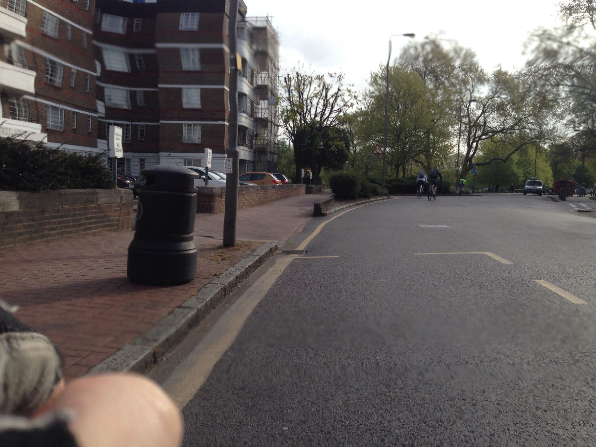 Street view near Nightingale Suites, Balham — © damianb (CC BY-SA · Mapillary)