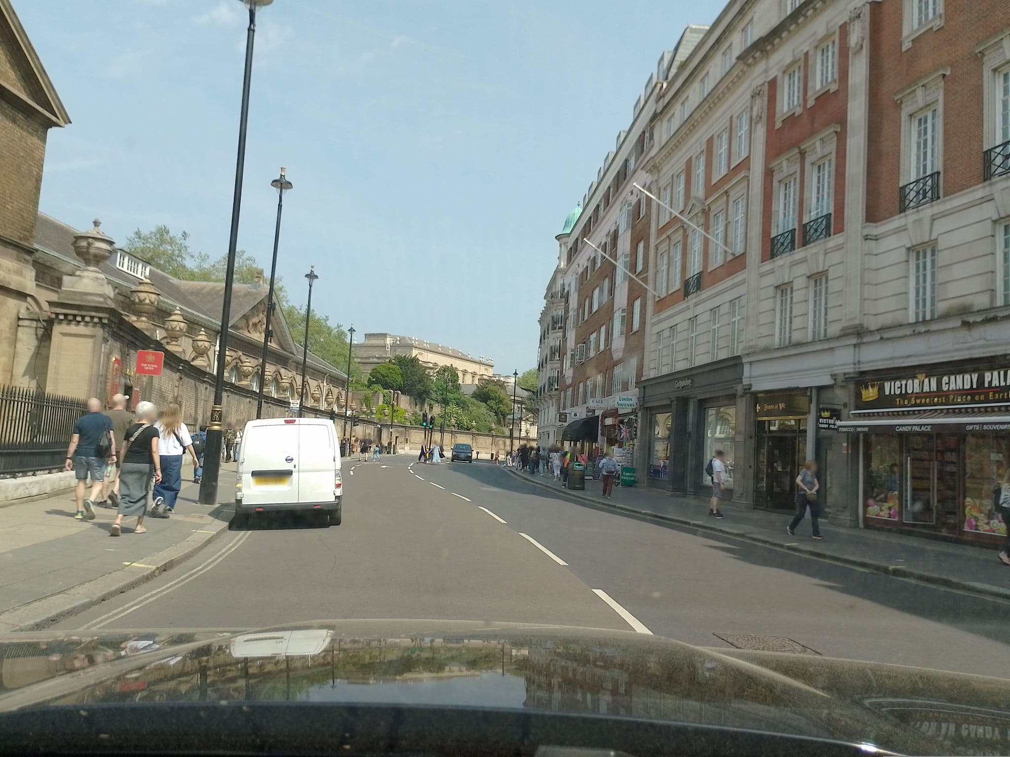Street view near 41 Hotel - a Red Carnation Hotel, City of Westminster — © laye (CC BY-SA · Mapillary)