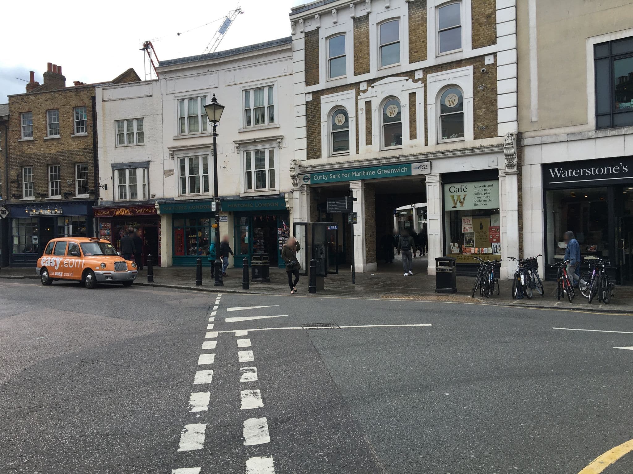 Street view near Clipper Apartments, Greenwich — © kgvx (CC BY-SA · Mapillary)