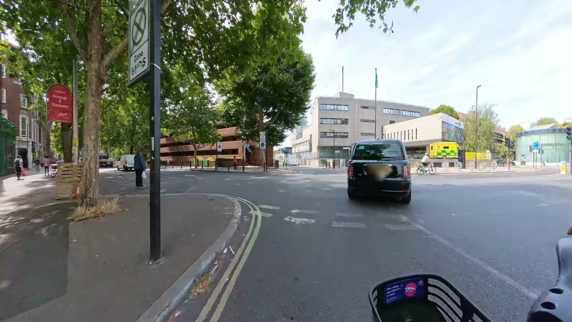 Street view near Travelodge, Lambeth — © athuler (CC BY-SA · Mapillary)