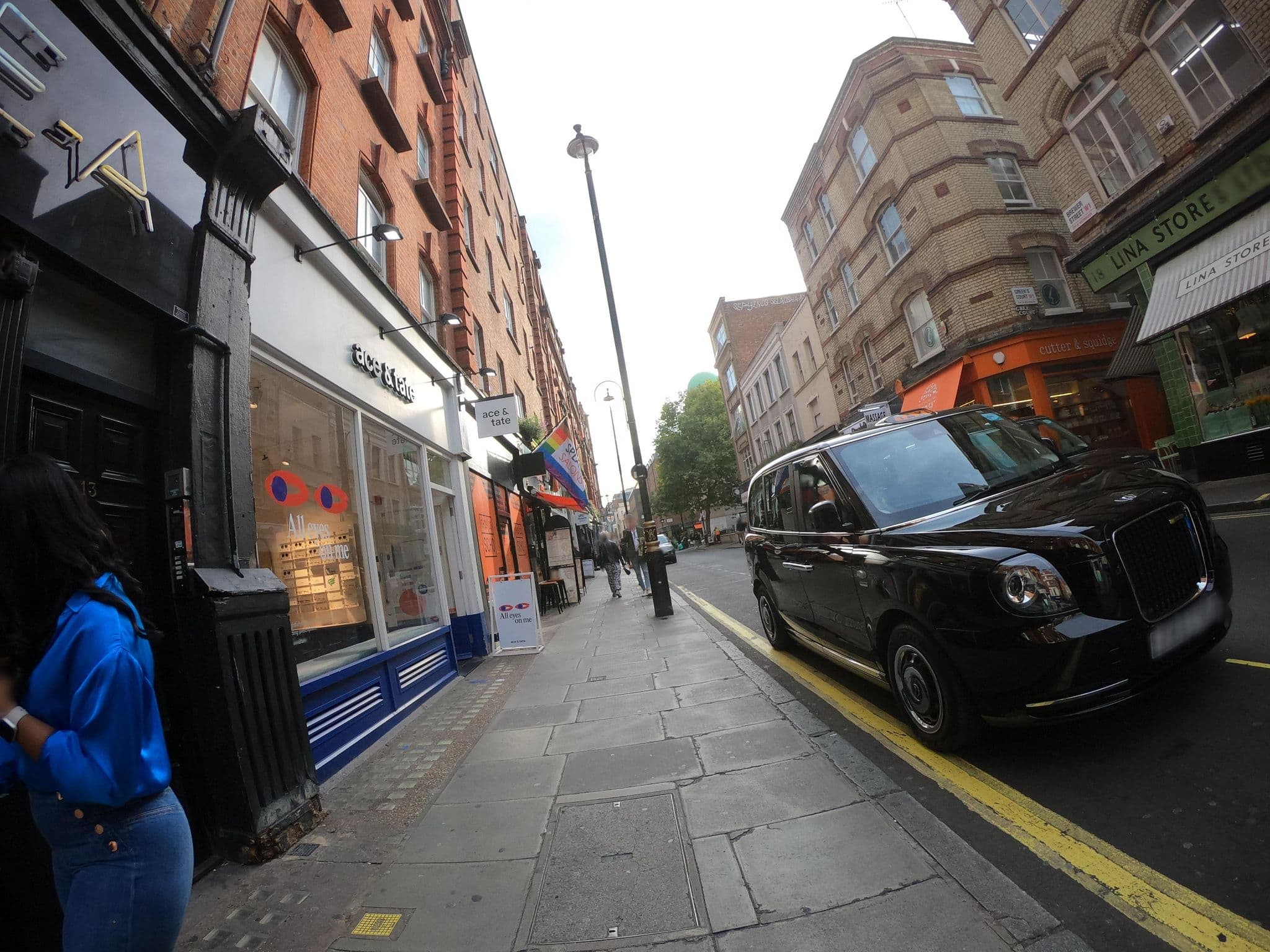 Street view near Ruppert accomodition, Soho — © richlv (CC BY-SA · Mapillary)