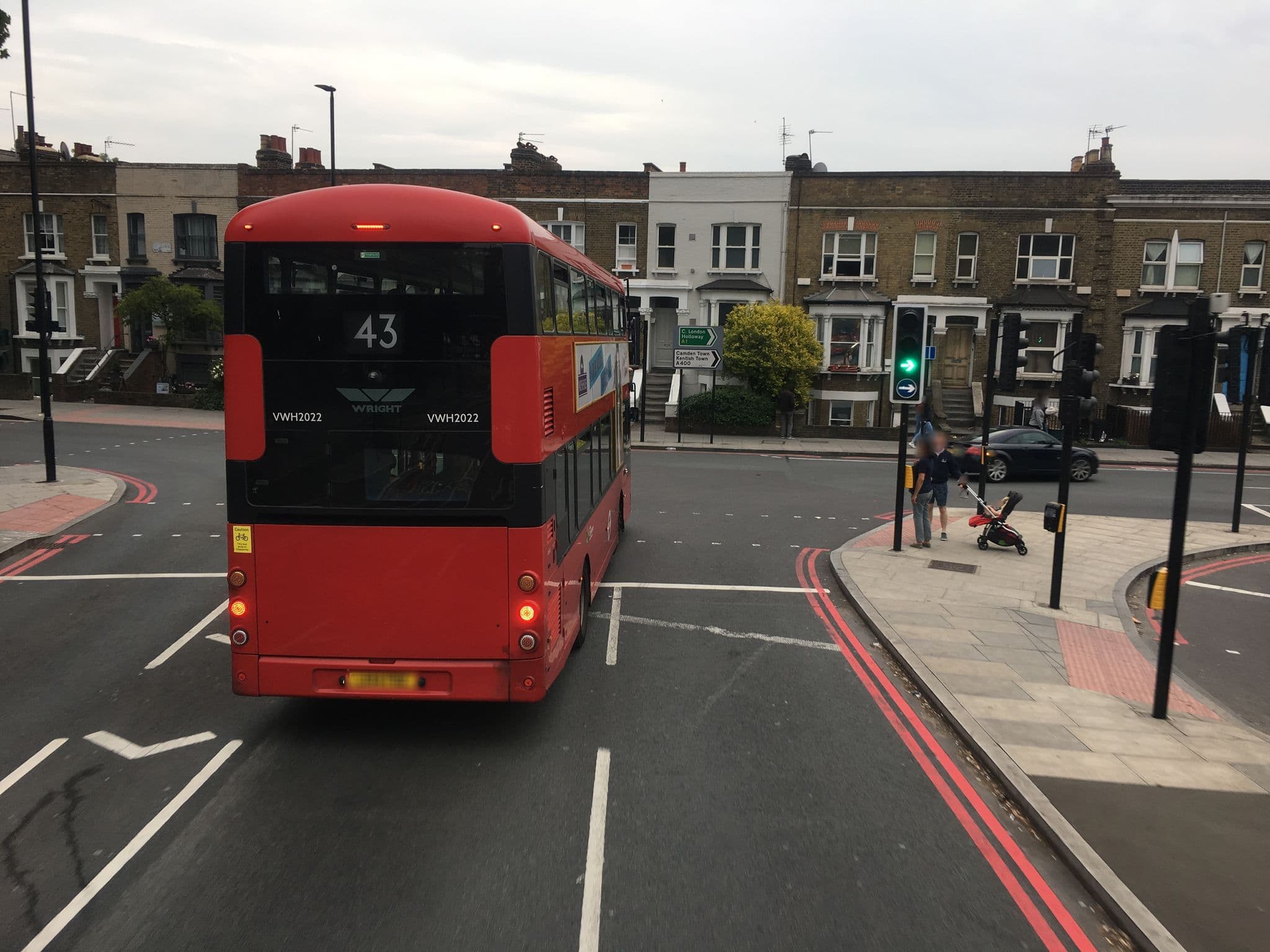 Street view near ST Johns B&B, Archway — © gness (CC BY-SA · Mapillary)
