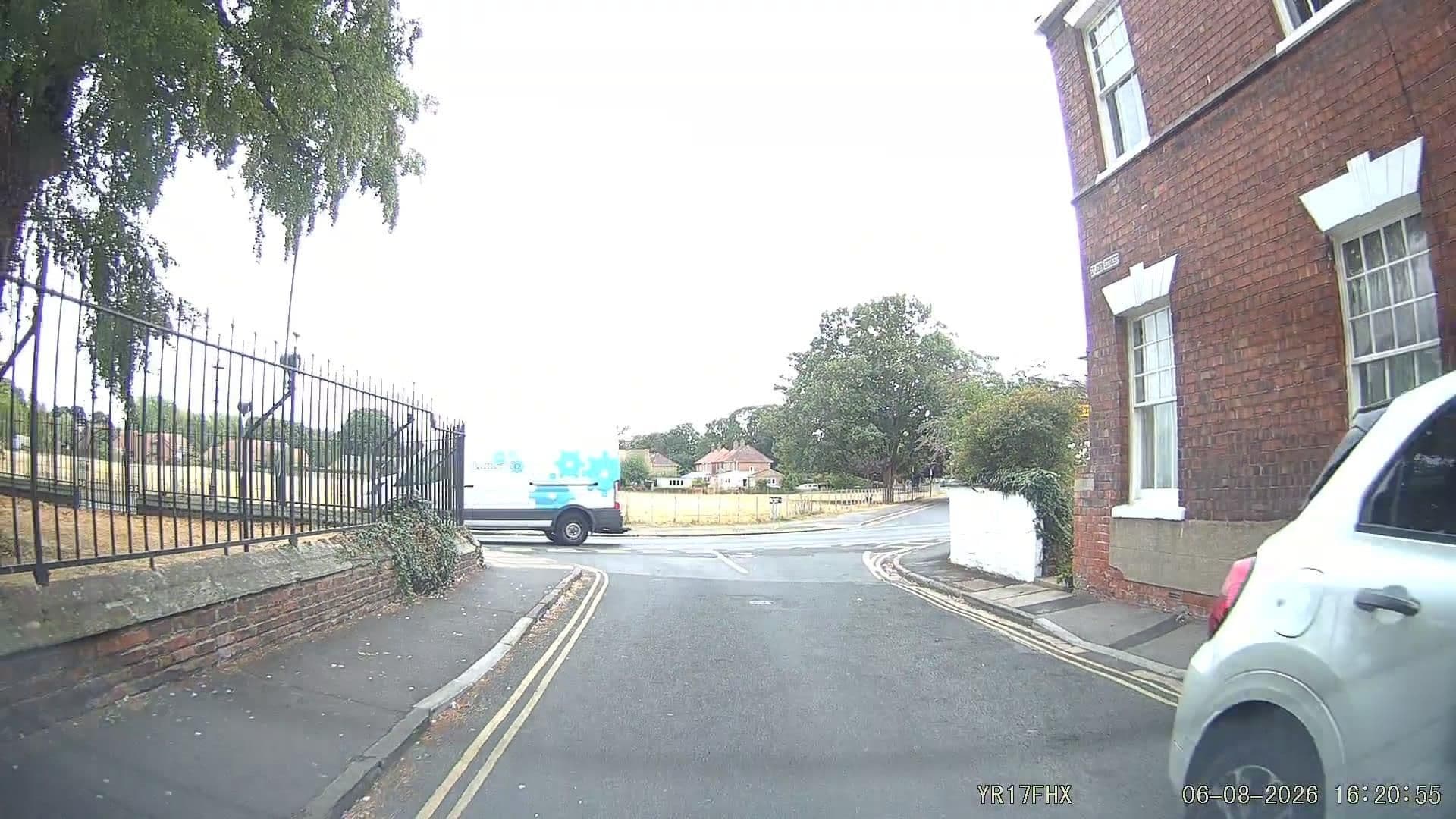 Street view near Minster Garth Guest House, Beverley — © aidan573 (CC BY-SA · Mapillary)