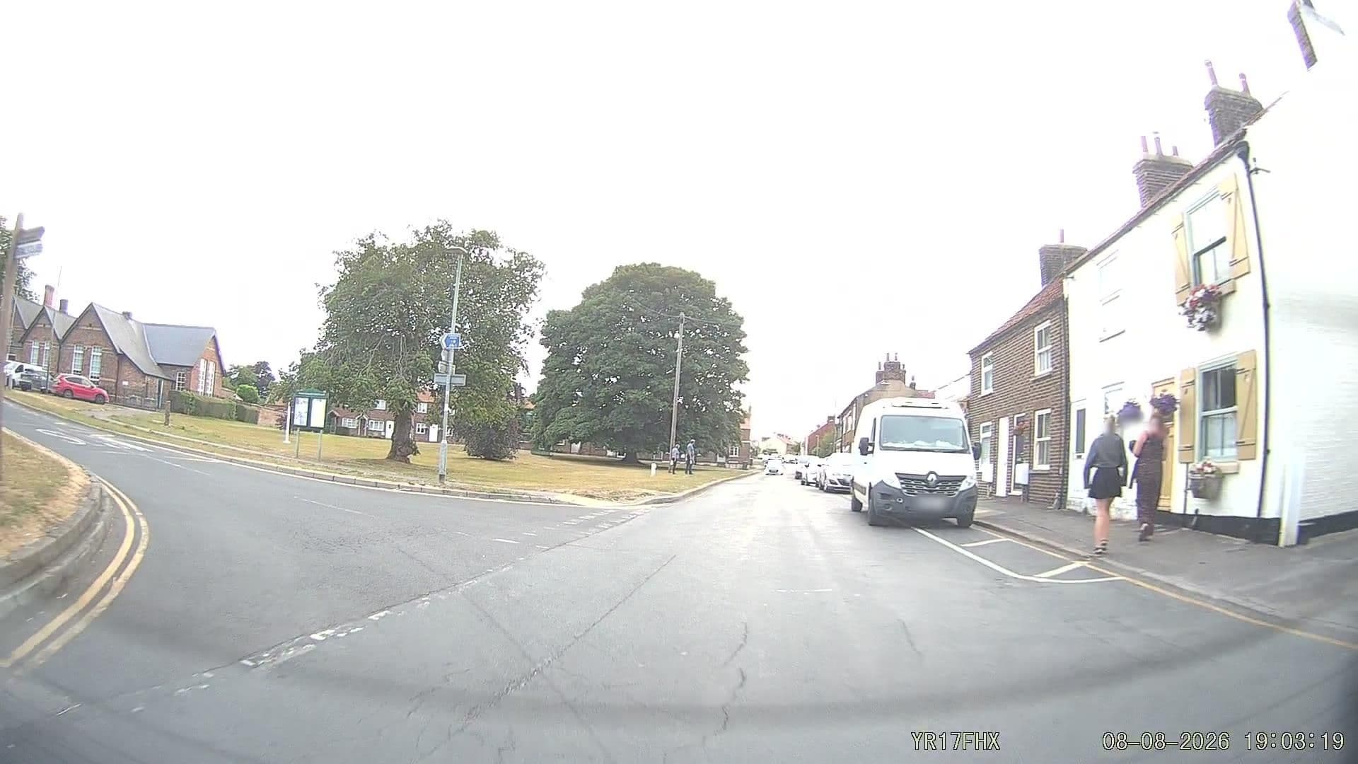 Street view near The White Horse, Driffield — © aidan573 (CC BY-SA · Mapillary)