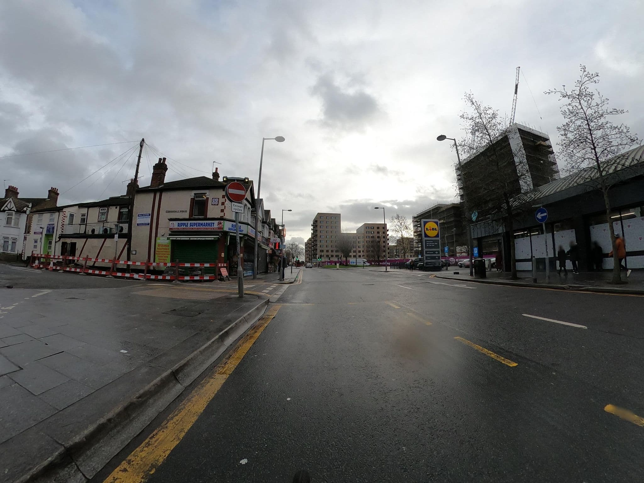 Street view near Whitbread Group, Barking — © dankarran (CC BY-SA · Mapillary)